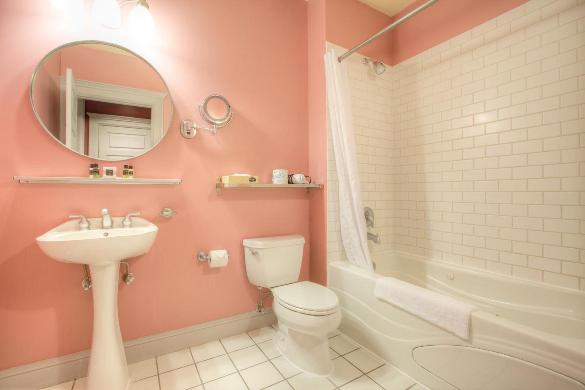 Montvale Hotel photo 36