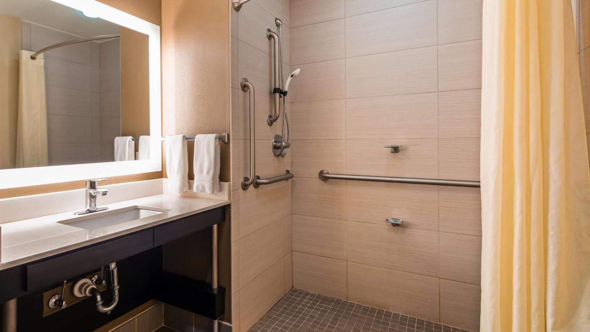 Best Western Plus University Inn photo 16