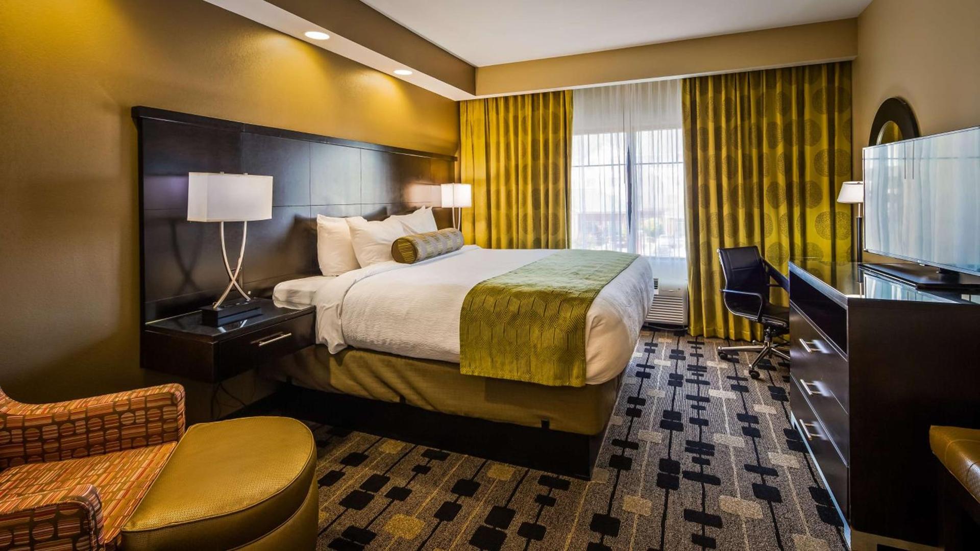 Best Western Plus University Inn photo 6