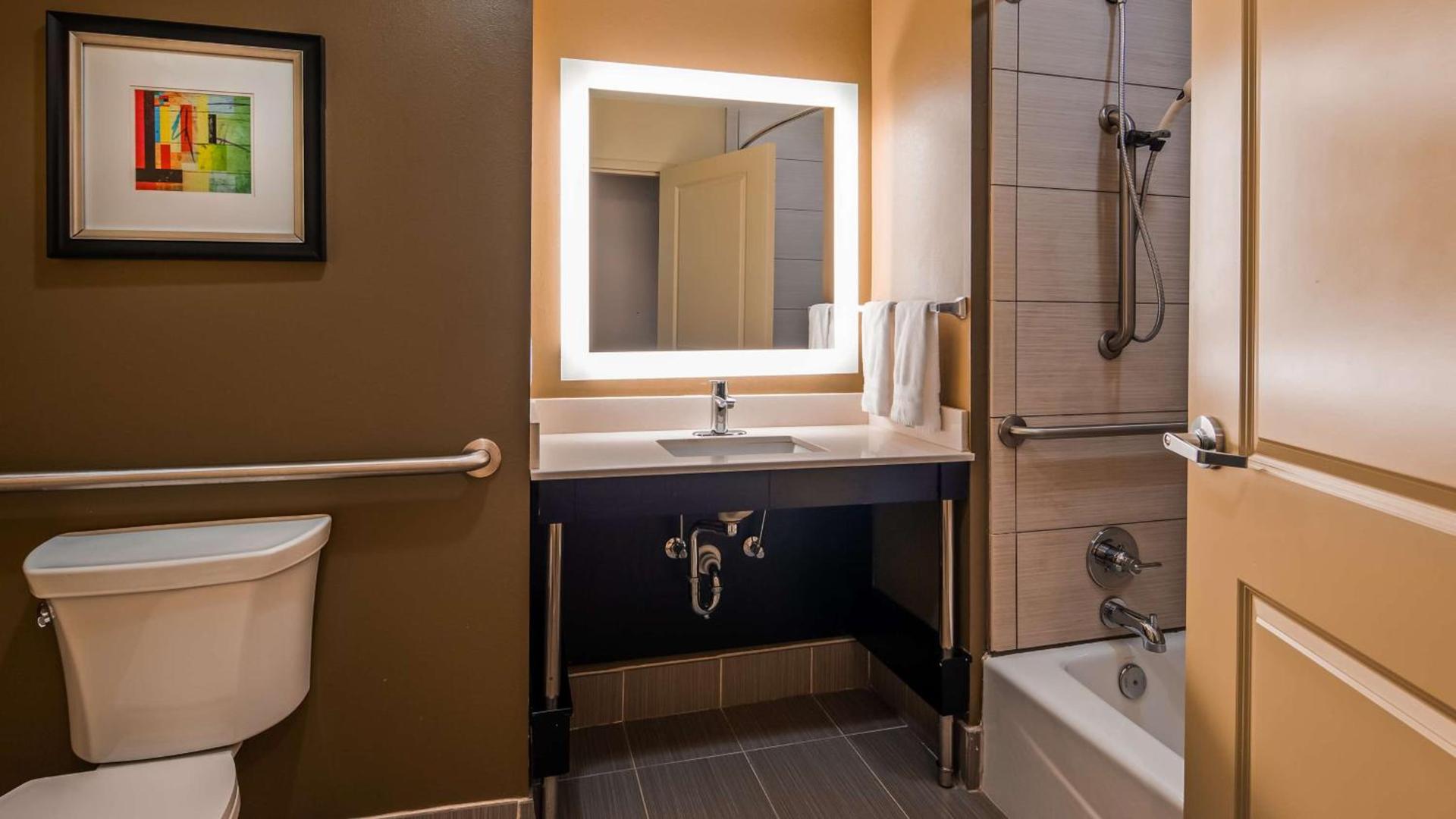 Best Western Plus University Inn photo 15
