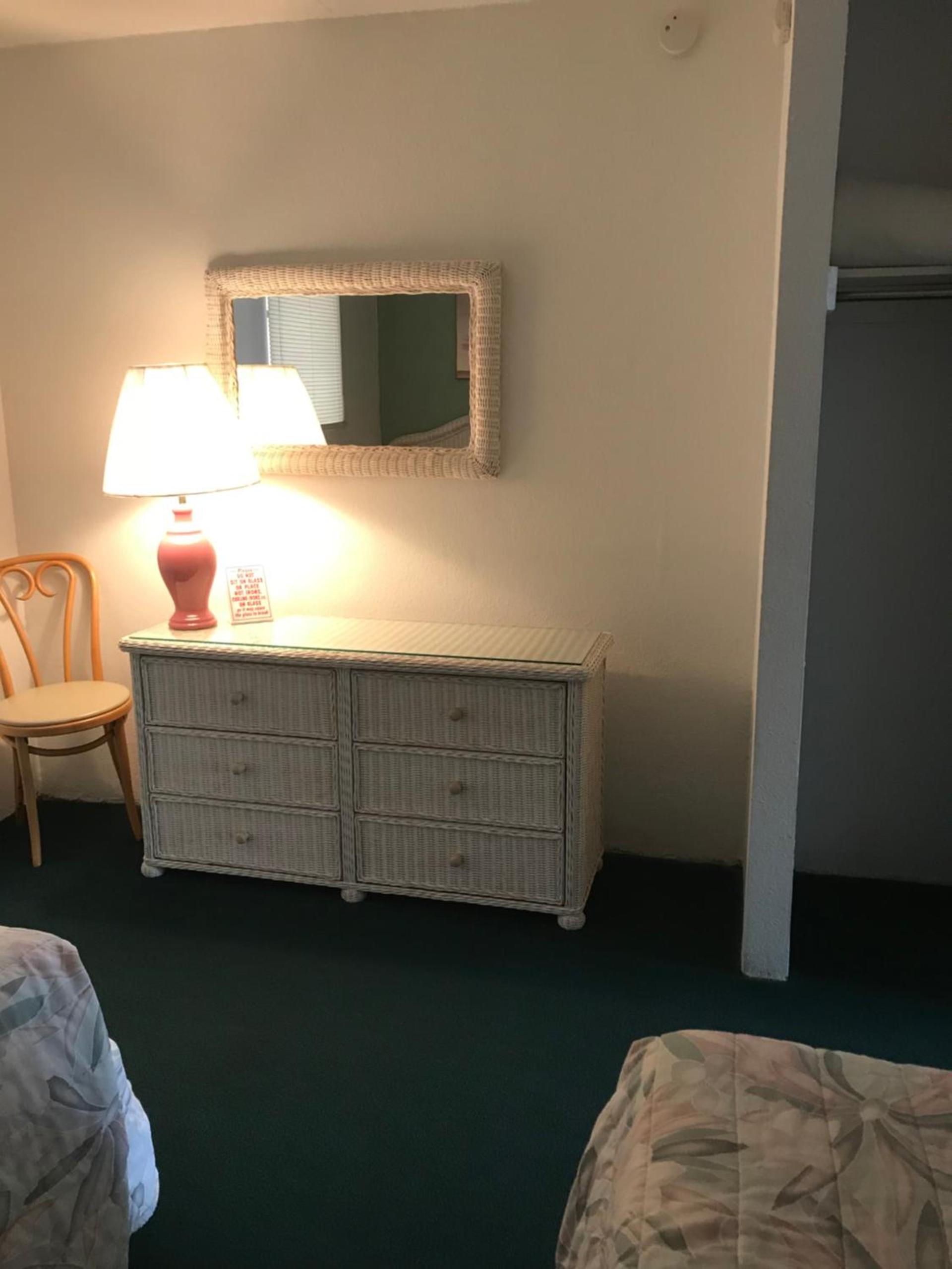 Gold Crest Motel photo 51