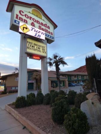Coronada Inn & Suites photo 1