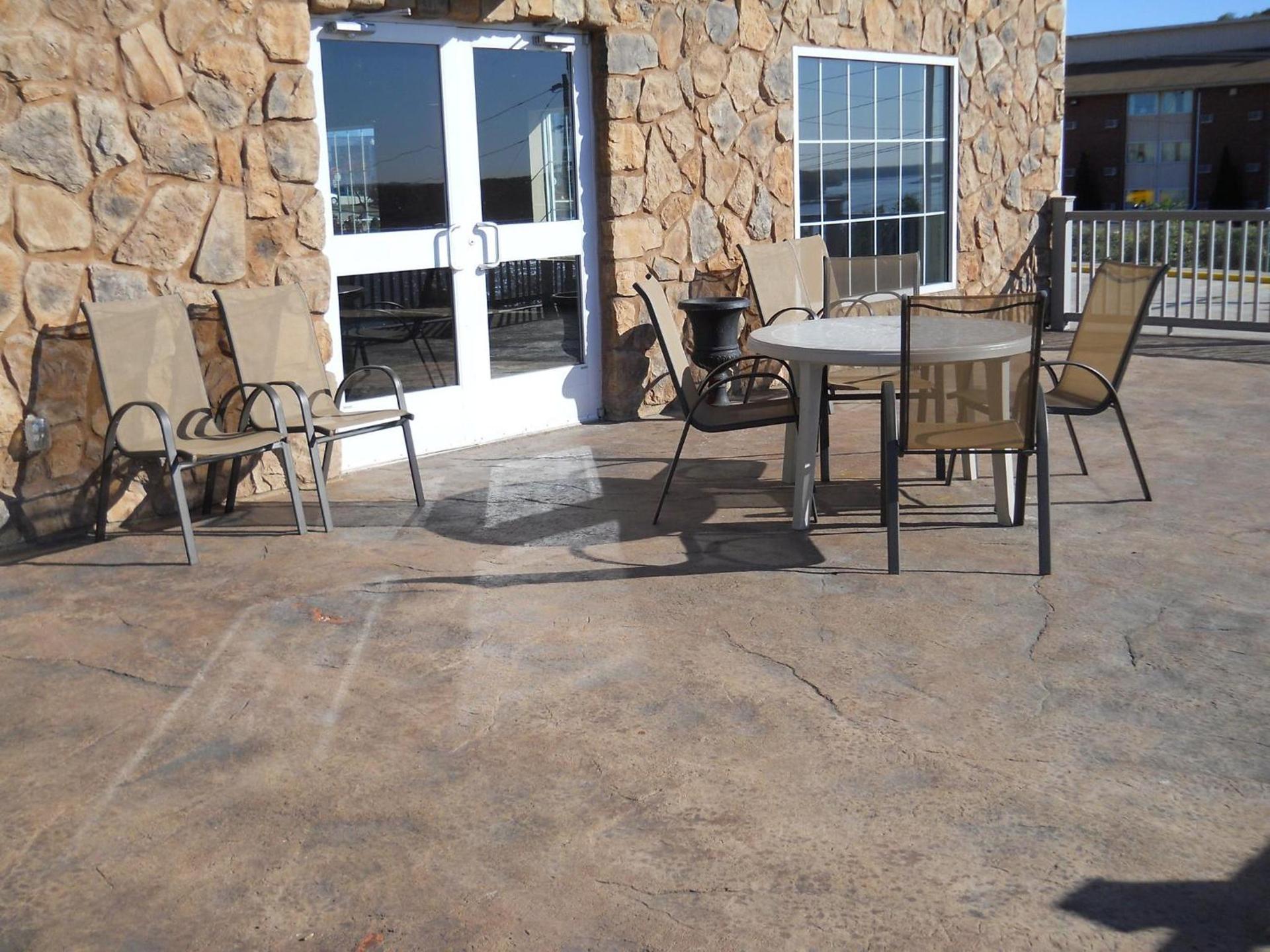 Microtel Inn & Suites by Wyndham Quincy Downtown - River Area photo 21