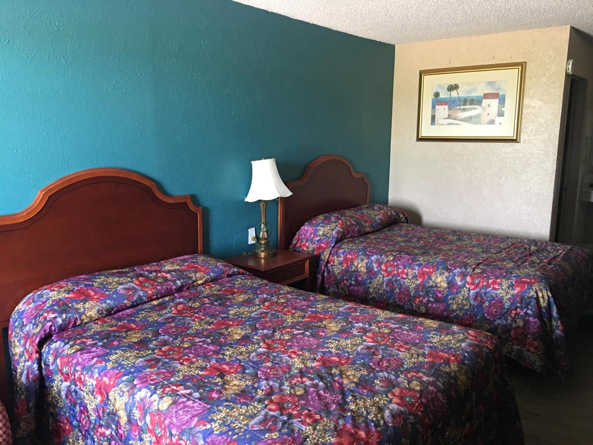 Chaparral Motel photo 28