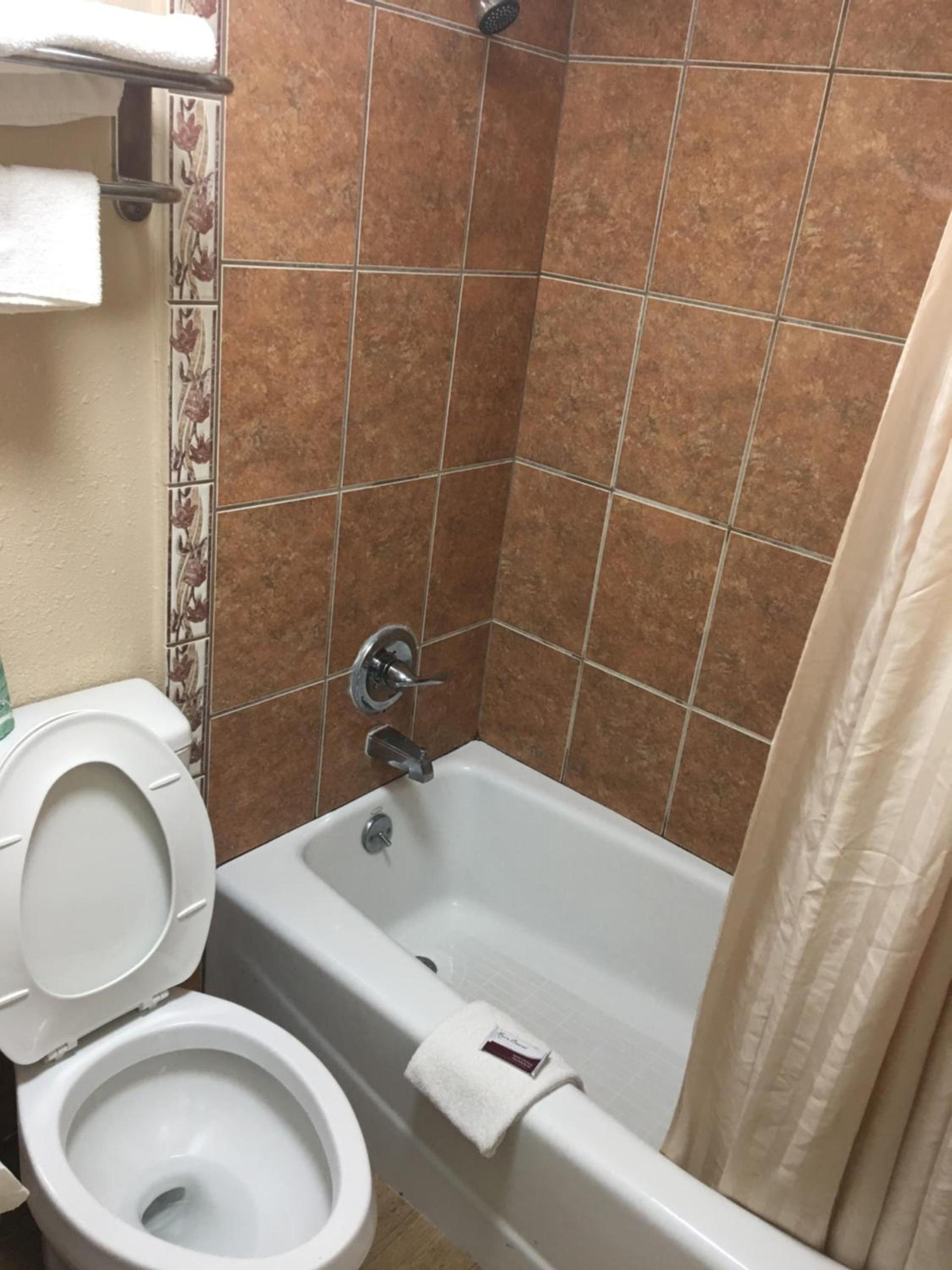 Chaparral Motel photo 17