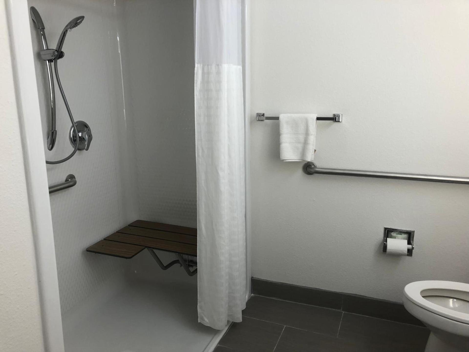 Sleep Inn Louisville Airport photo 40