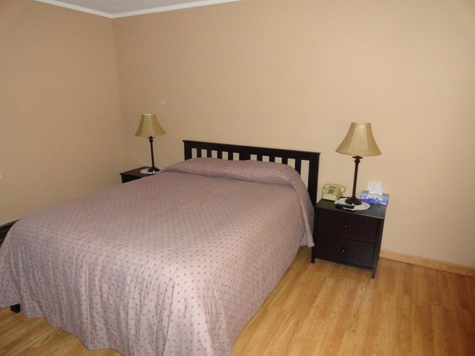 Elm Tree Motel photo 31