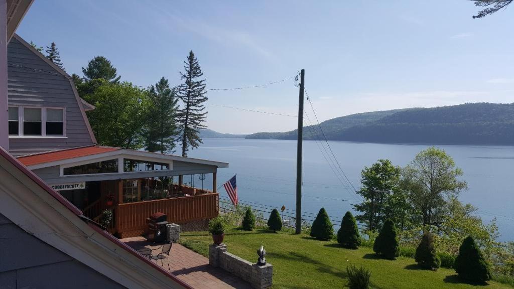 Cobblescote on the Lake photo 16