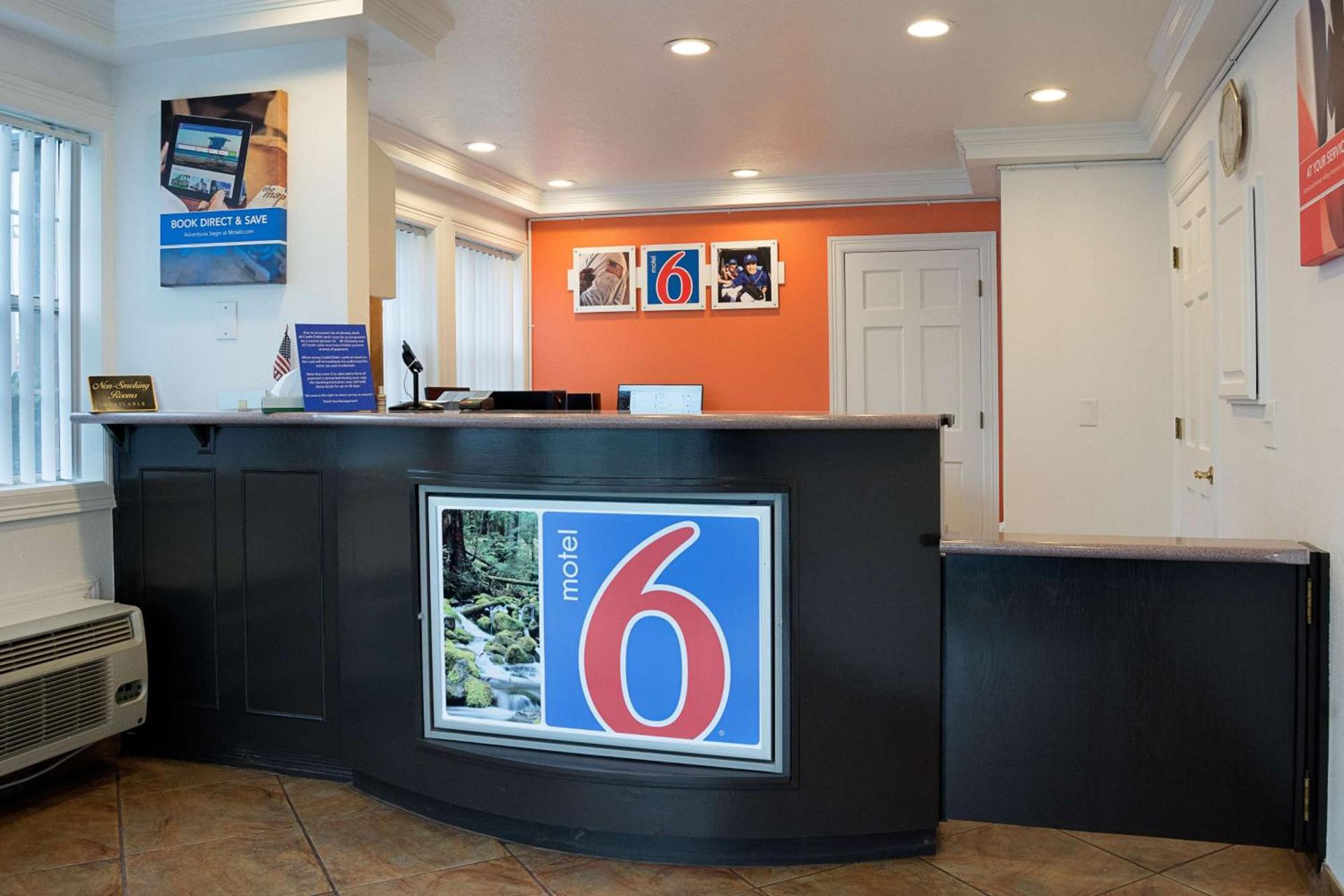 Motel 6-Canby, OR photo 37