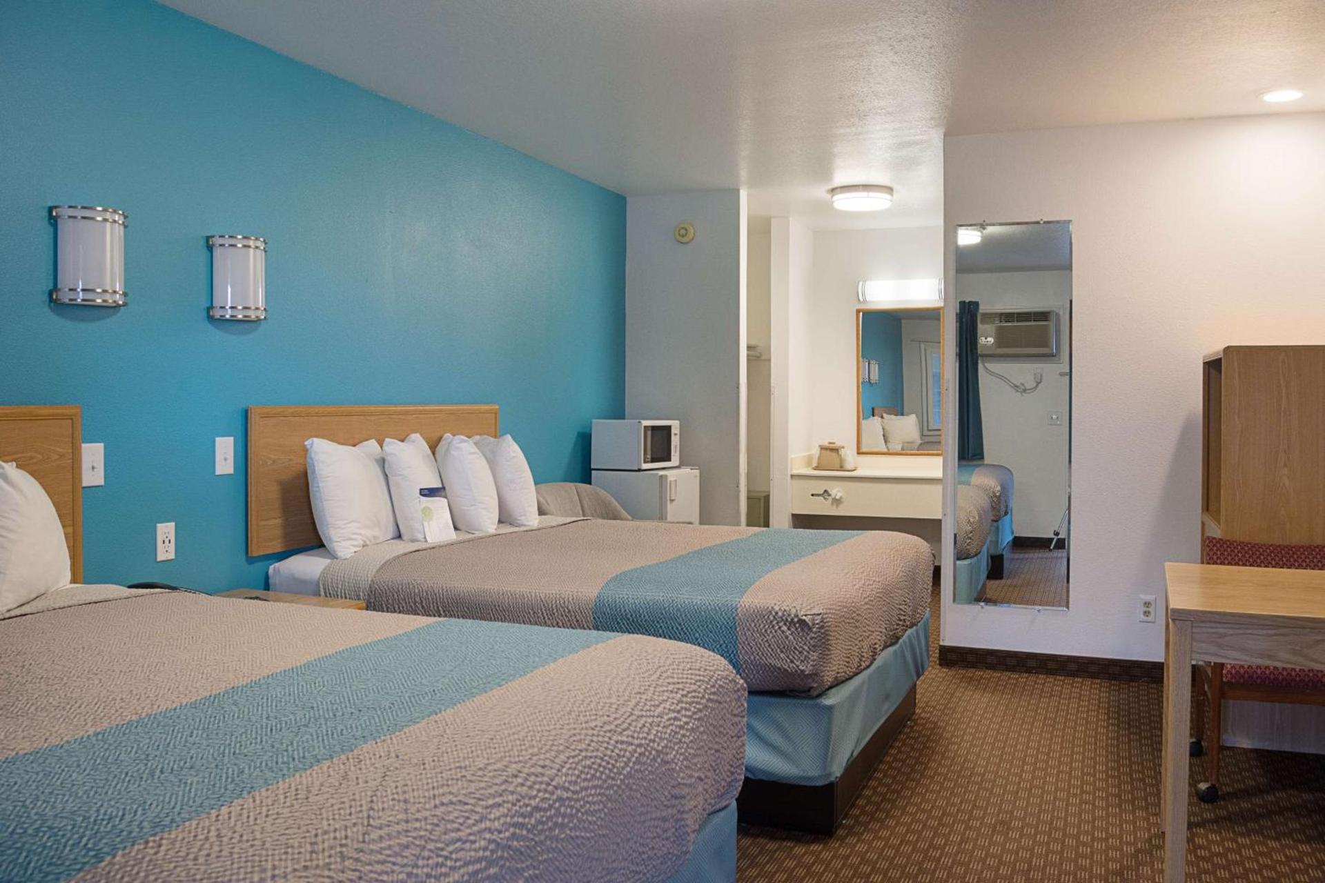 Motel 6-Canby, OR photo 52