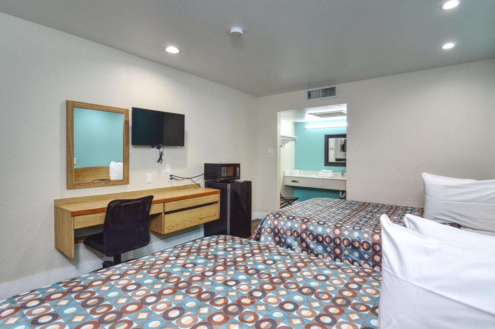 Vagabond Inn Buttonwillow North I-5 photo 23