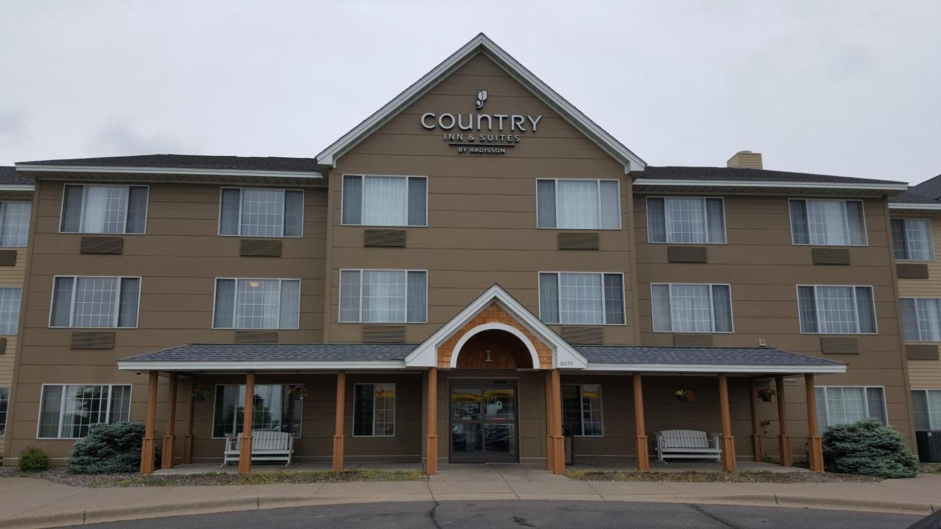 Country Inn & Suites by Radisson, Elk River, MN photo 13