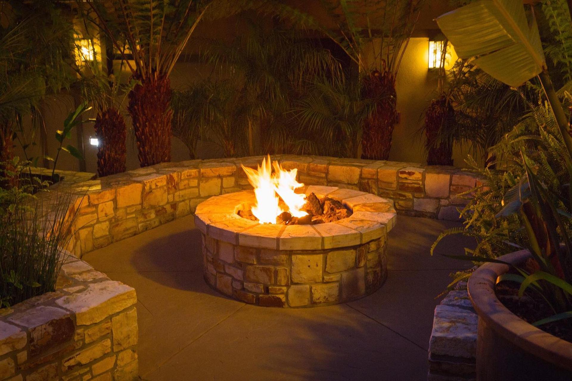 Tradewinds Carmel photo 3