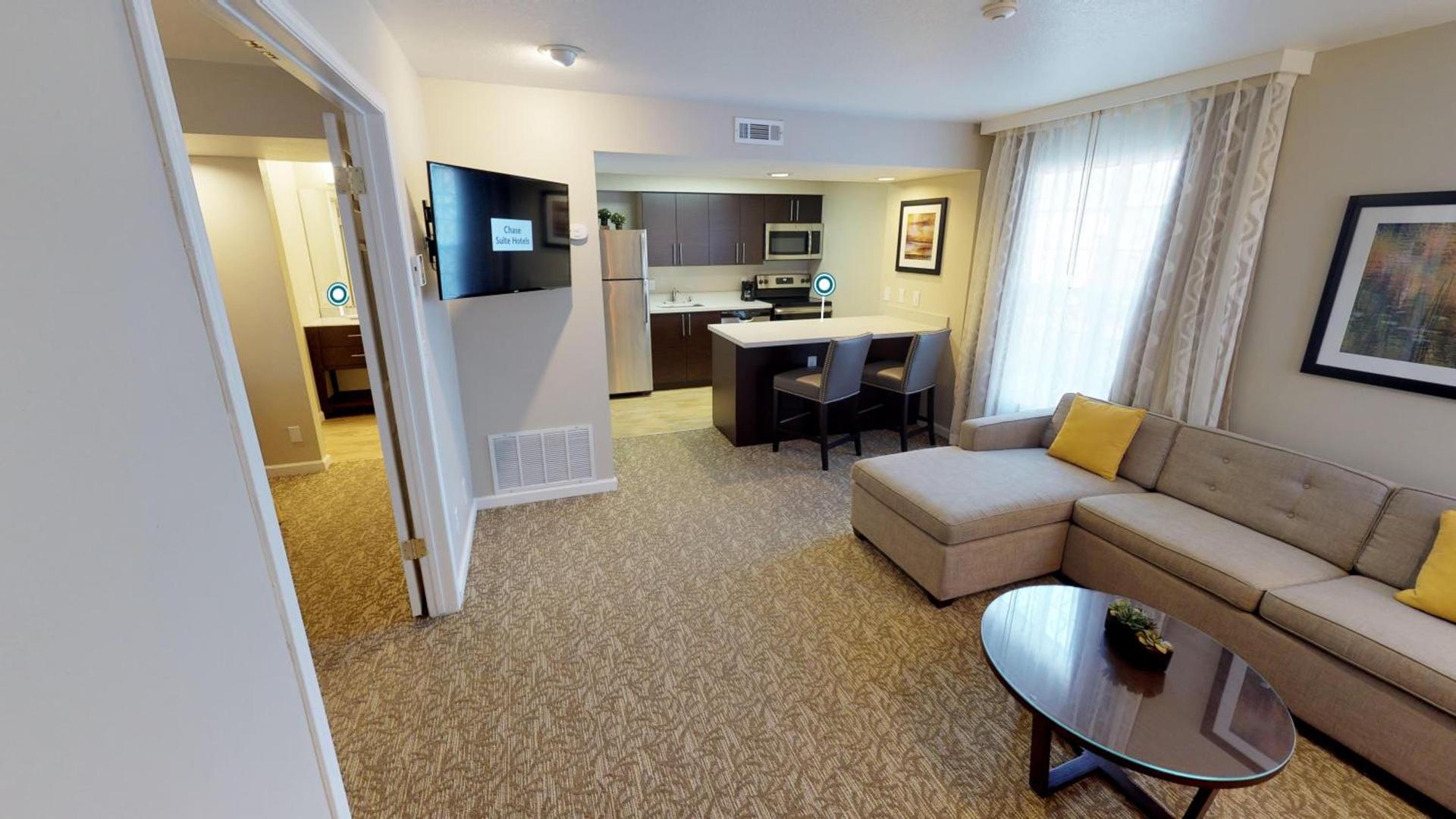 Chase Suite Hotel Newark Fremont photo 34
