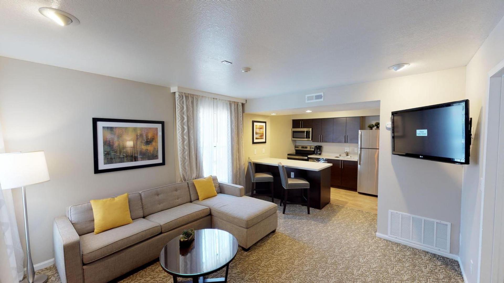Chase Suite Hotel Newark Fremont photo 17