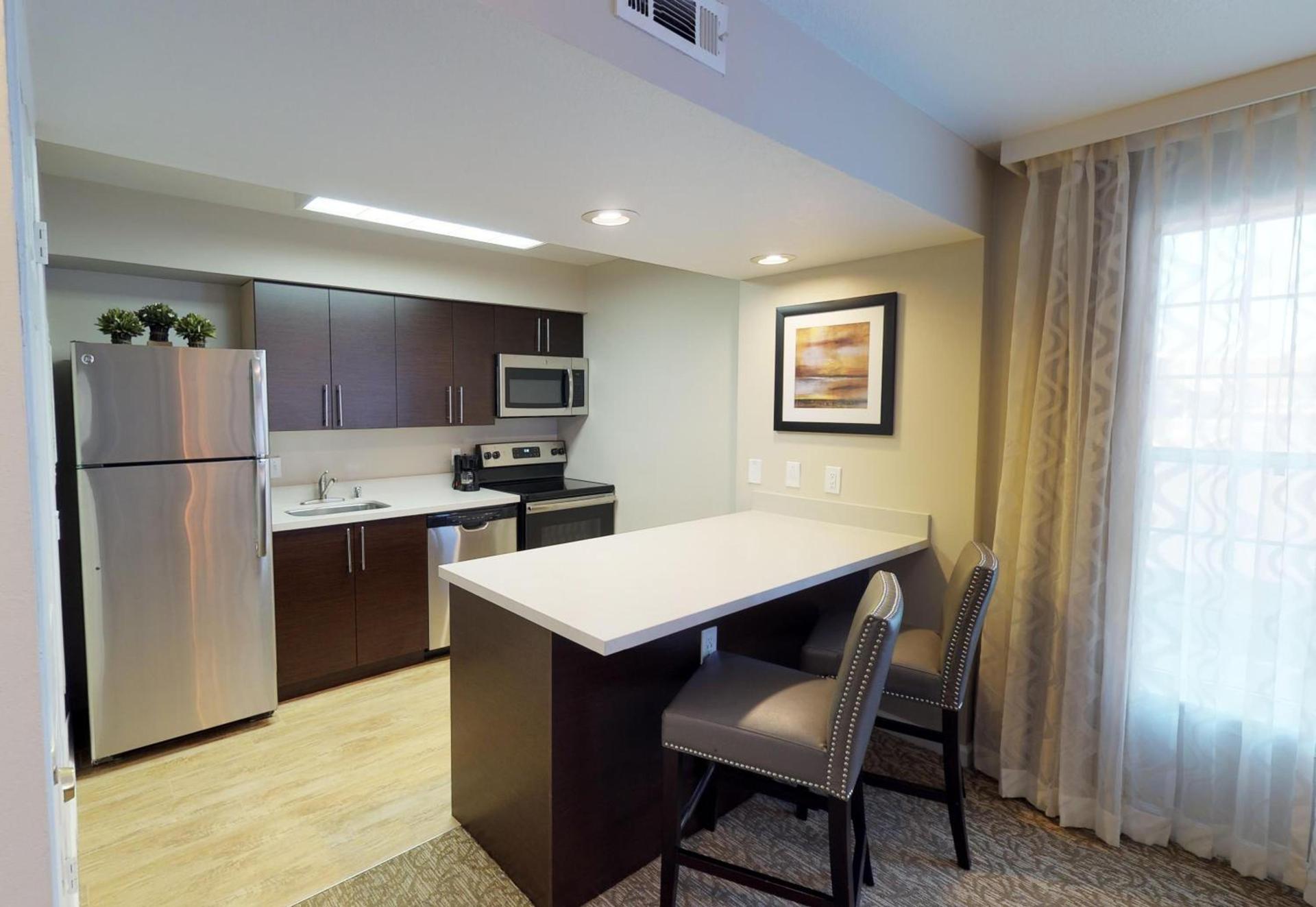 Chase Suite Hotel Newark Fremont photo 30