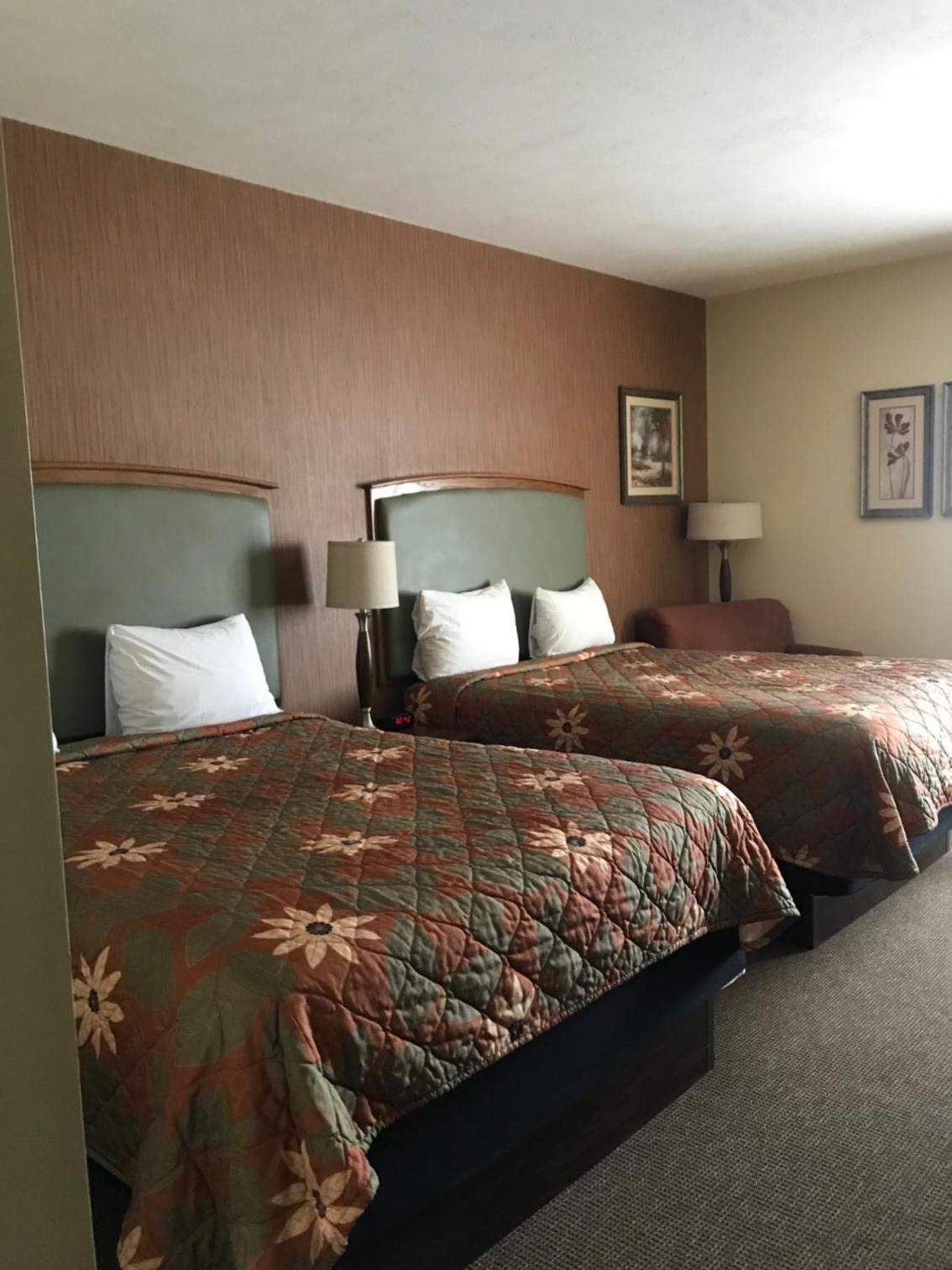 Randolph Inn and Suites photo 6