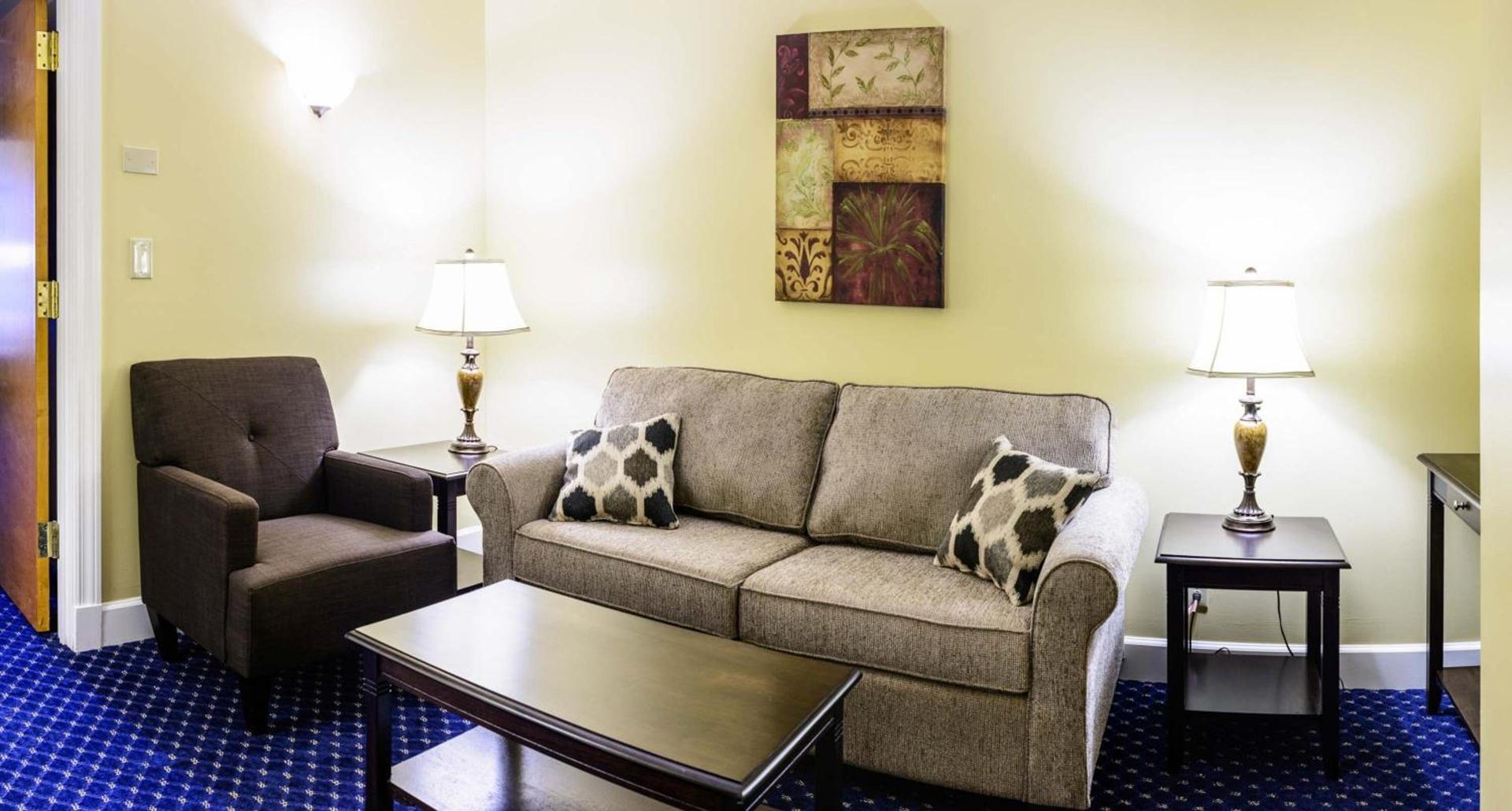 Asbury Inn & Suites photo 9