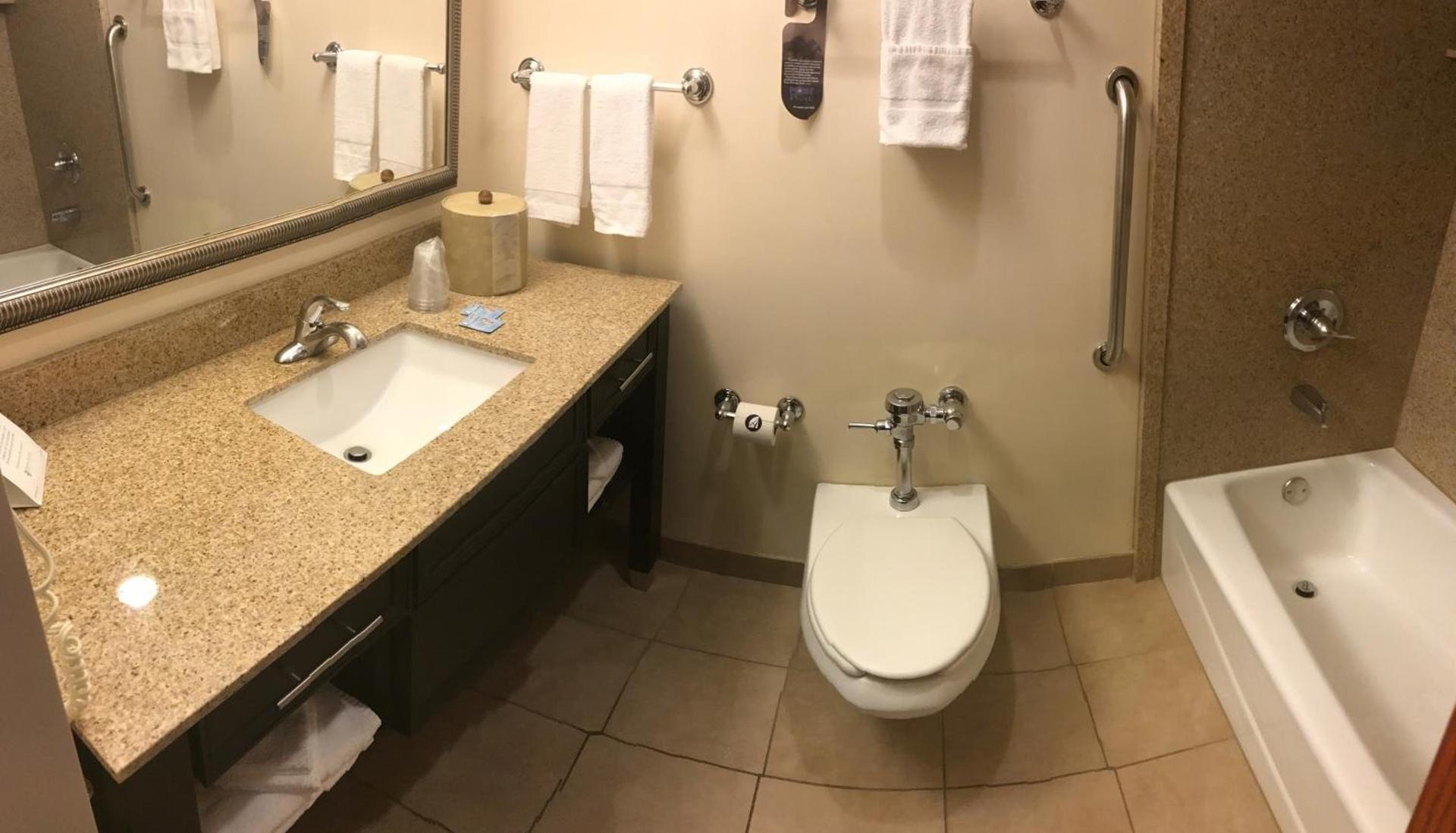 Asbury Inn & Suites photo 16