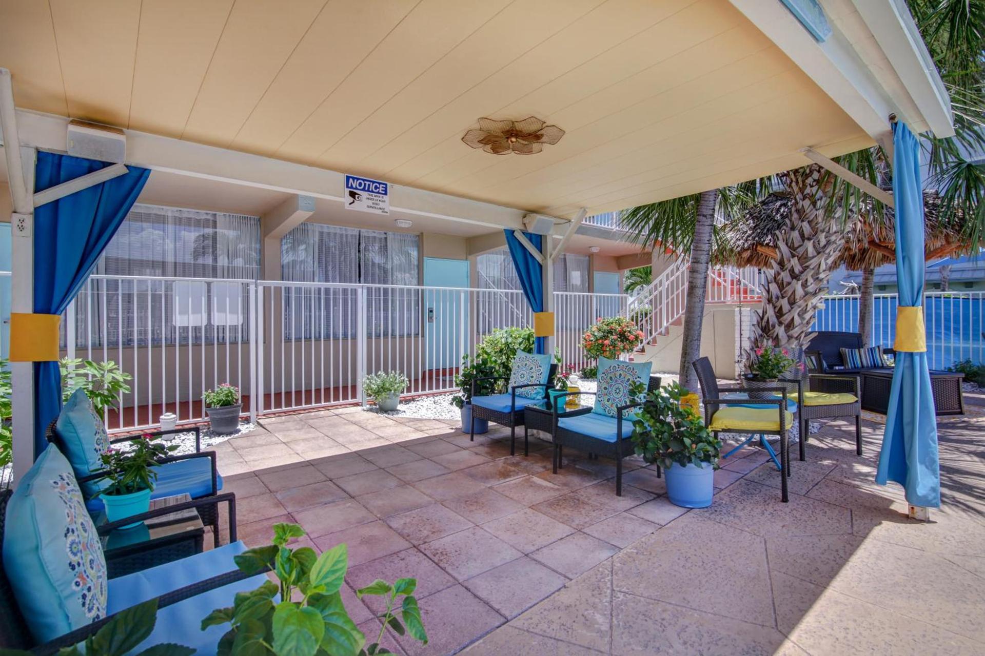 Castle by the Sea Motel photo 58
