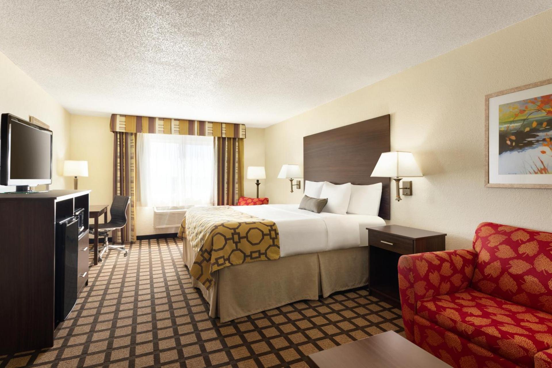Baymont by Wyndham Salina photo 15