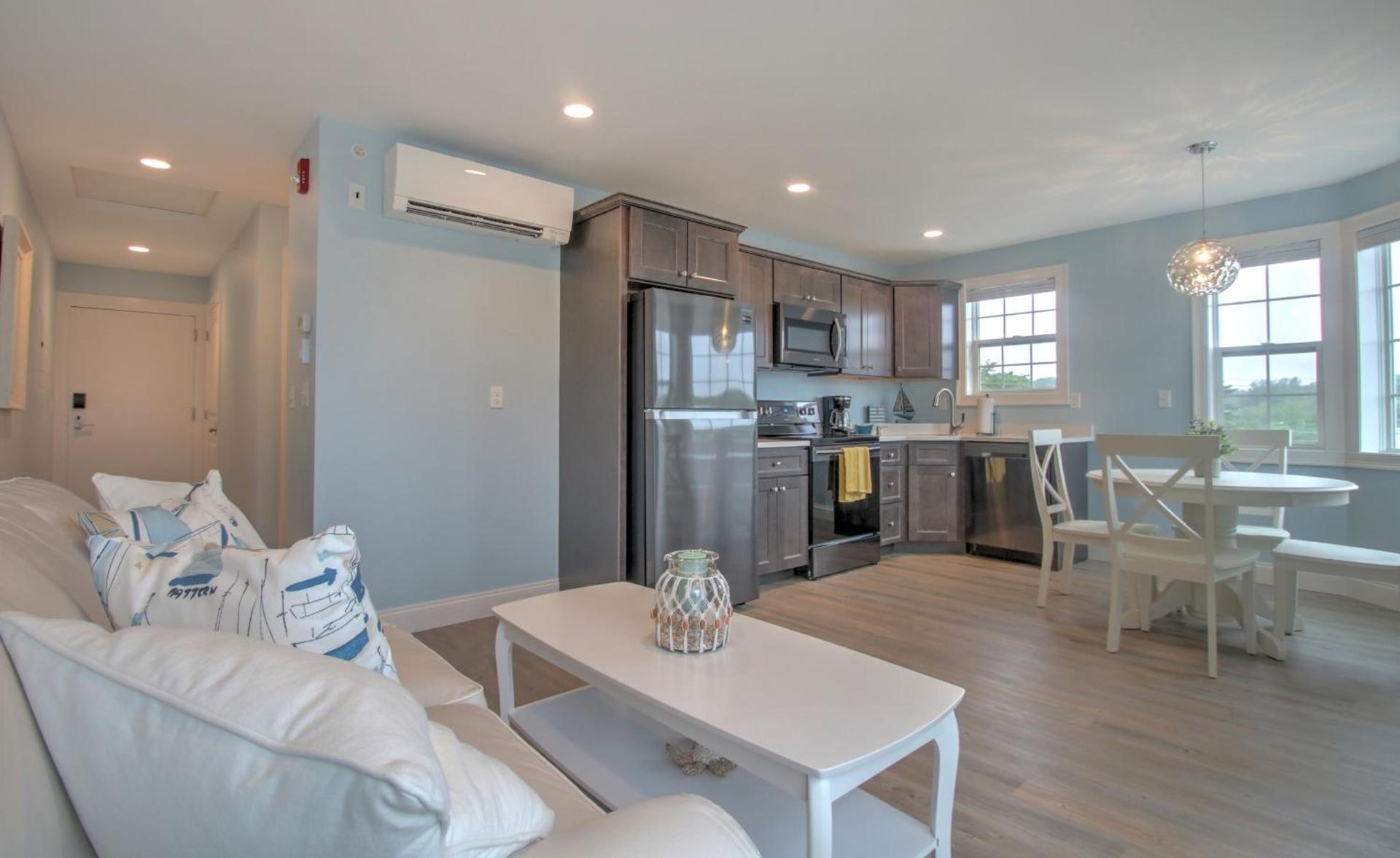 Atlantic Ocean Suites photo 16