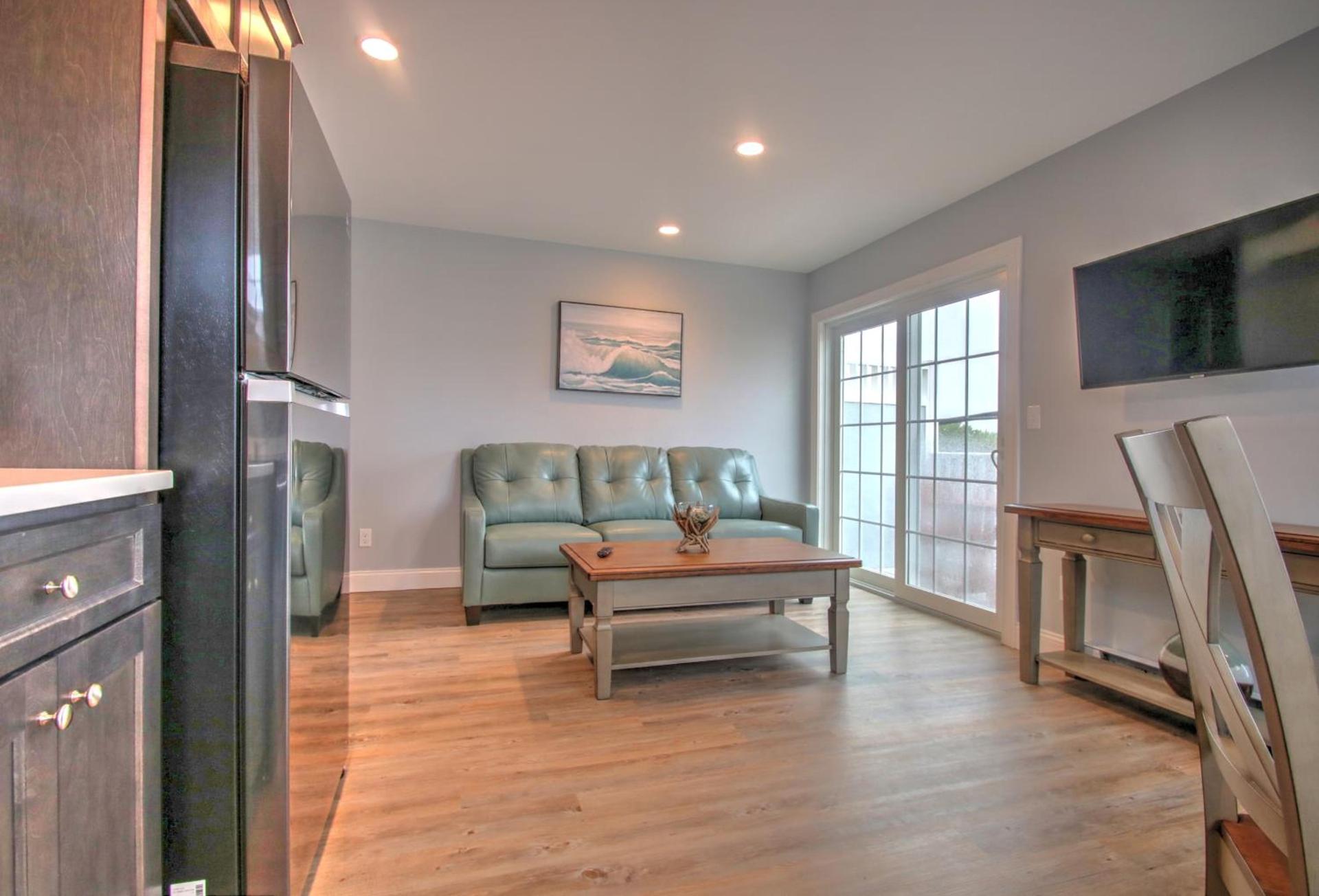 Atlantic Ocean Suites photo 59
