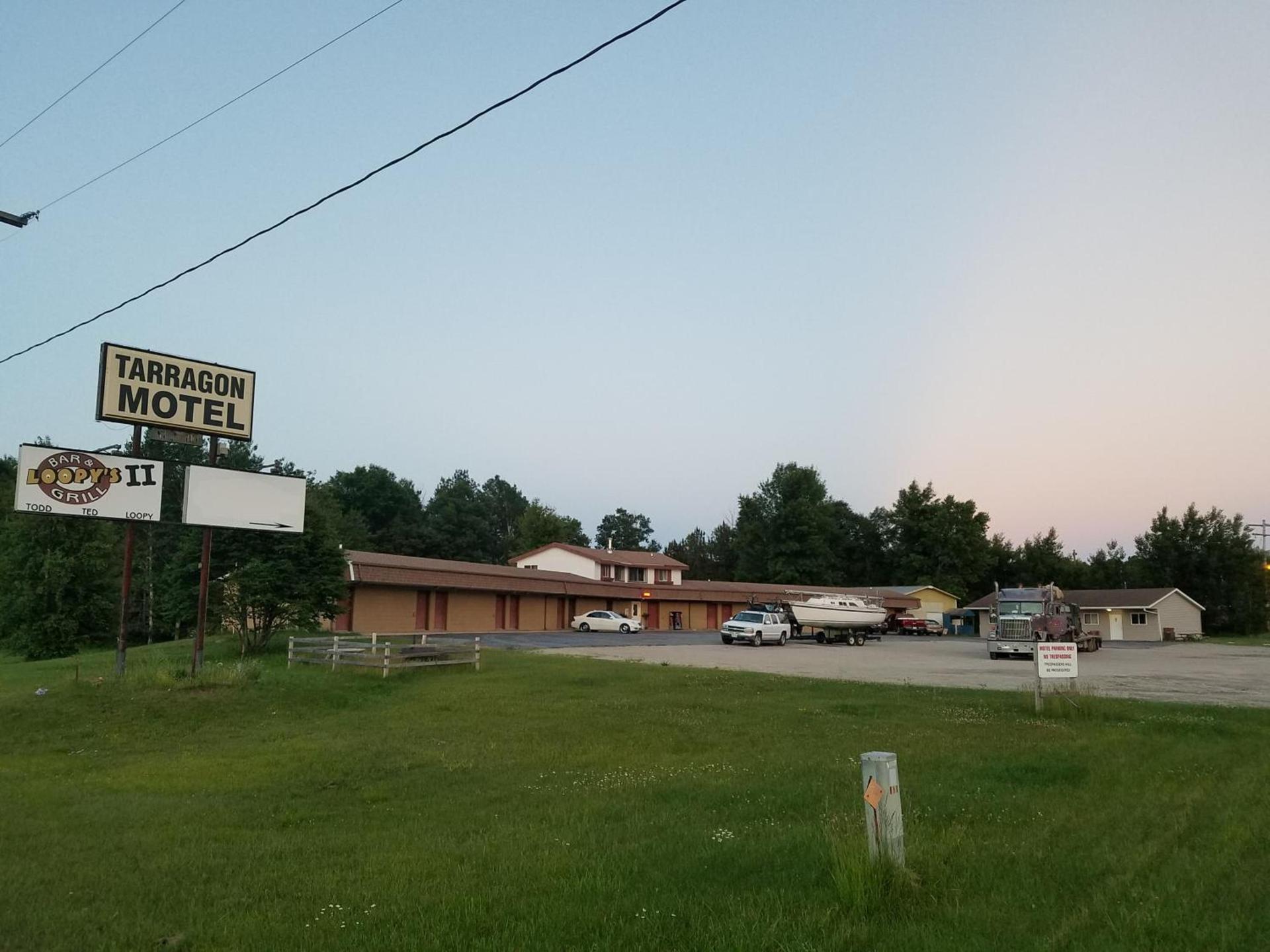 Tarragon Motel photo 3