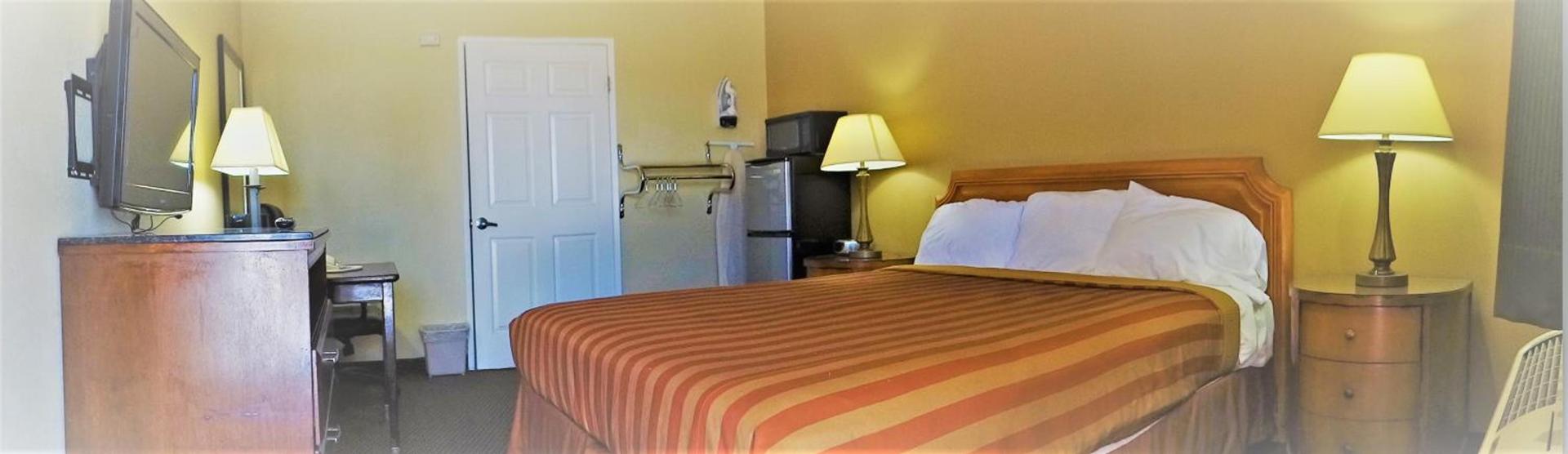 Executive Inn Mojave photo 4