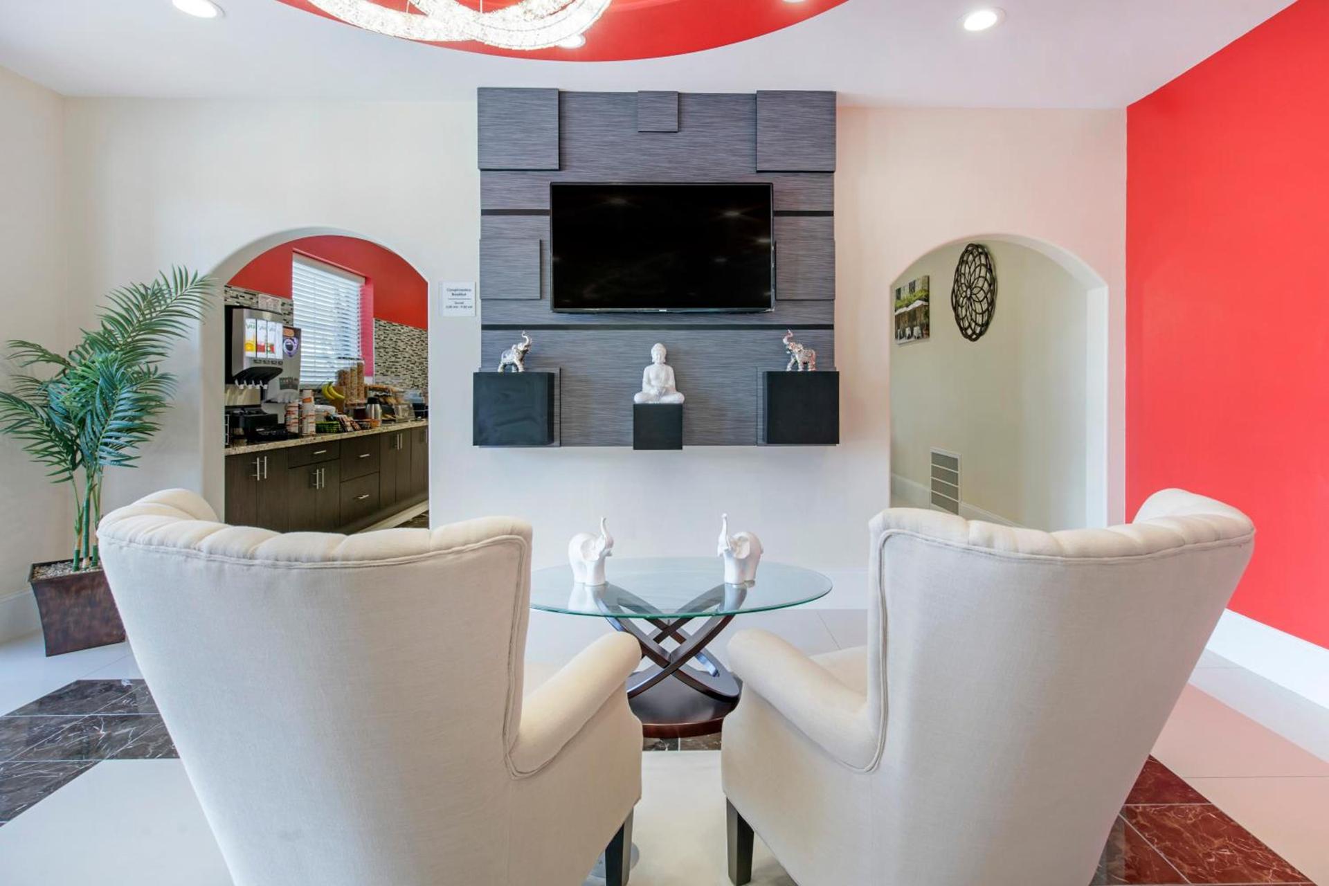 Econo Lodge Inn & Suites Houston Willowbrook photo 46