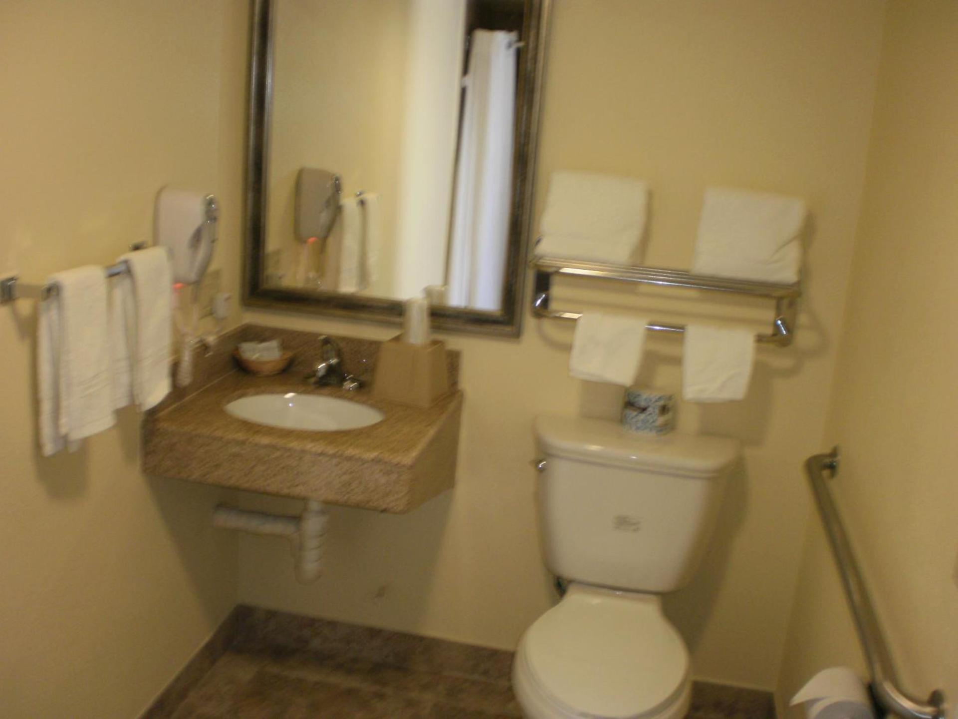 Executive Inn Mojave photo 5