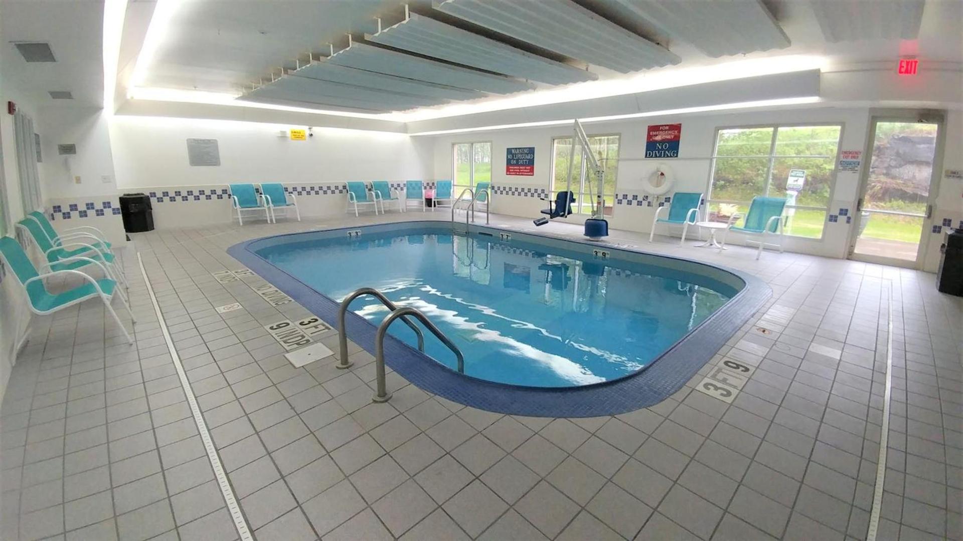 AmericInn by Wyndham Duluth photo 30