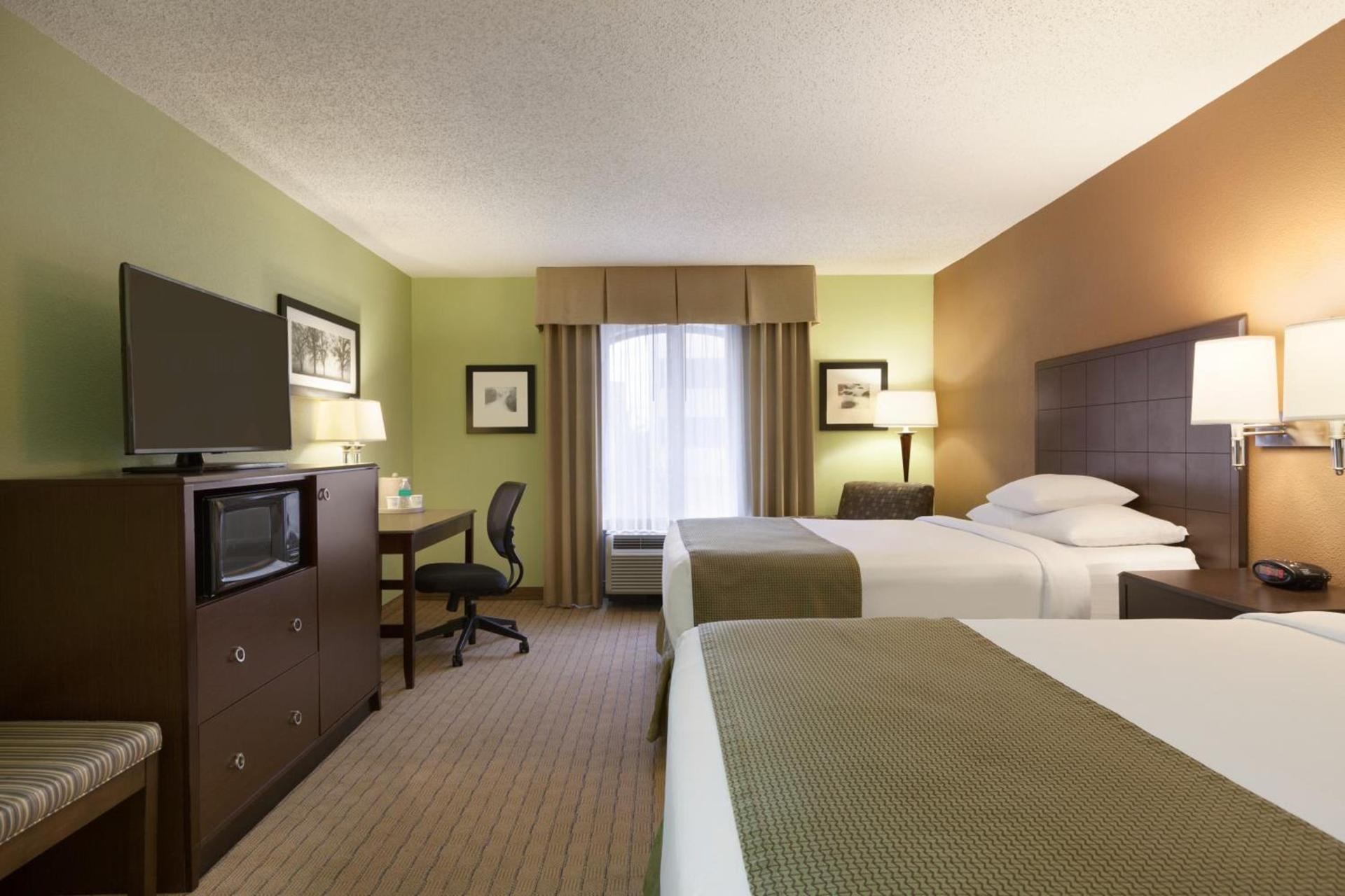 Days Inn by Wyndham Baltimore Inner Harbor photo 60