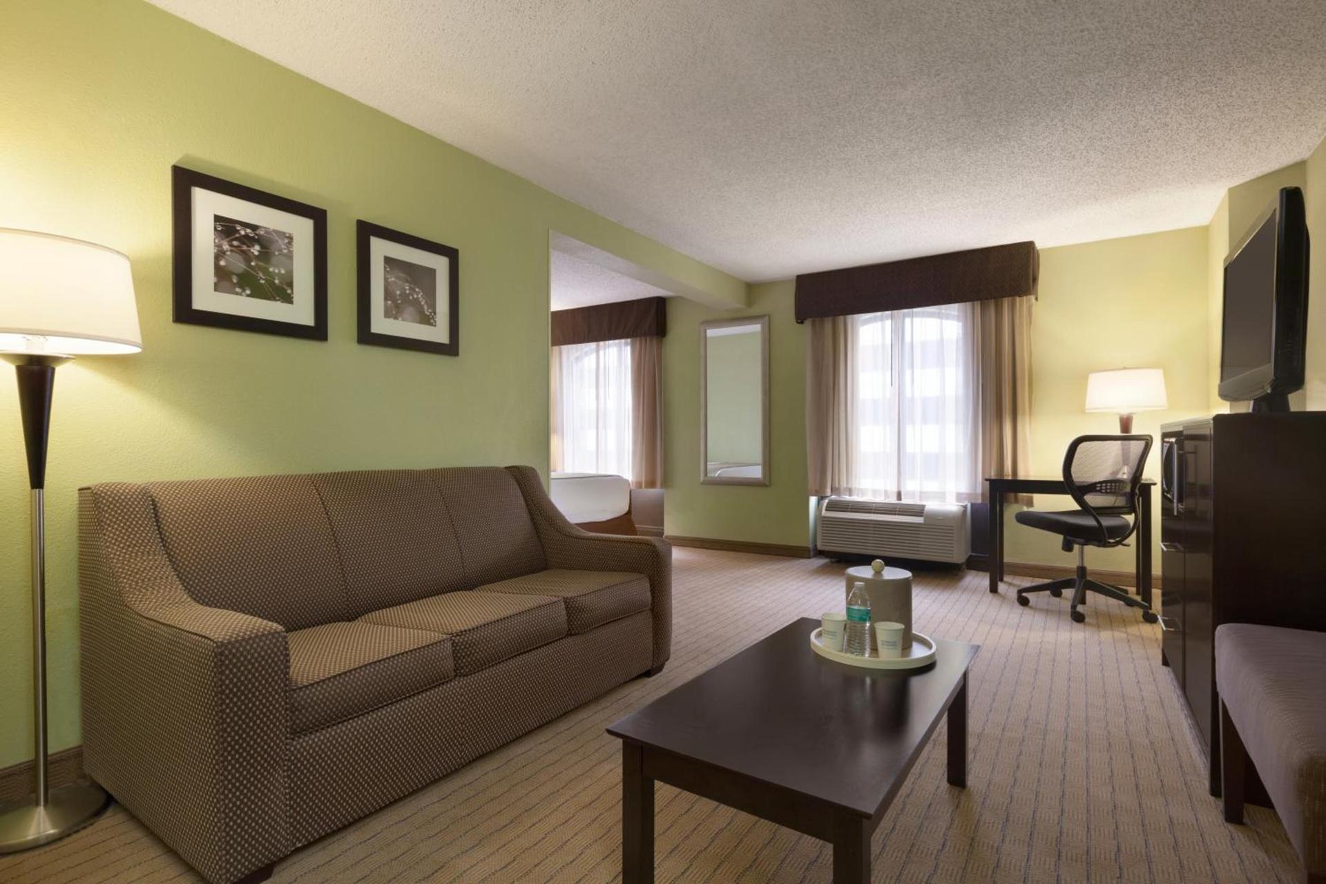 Days Inn by Wyndham Baltimore Inner Harbor photo 39