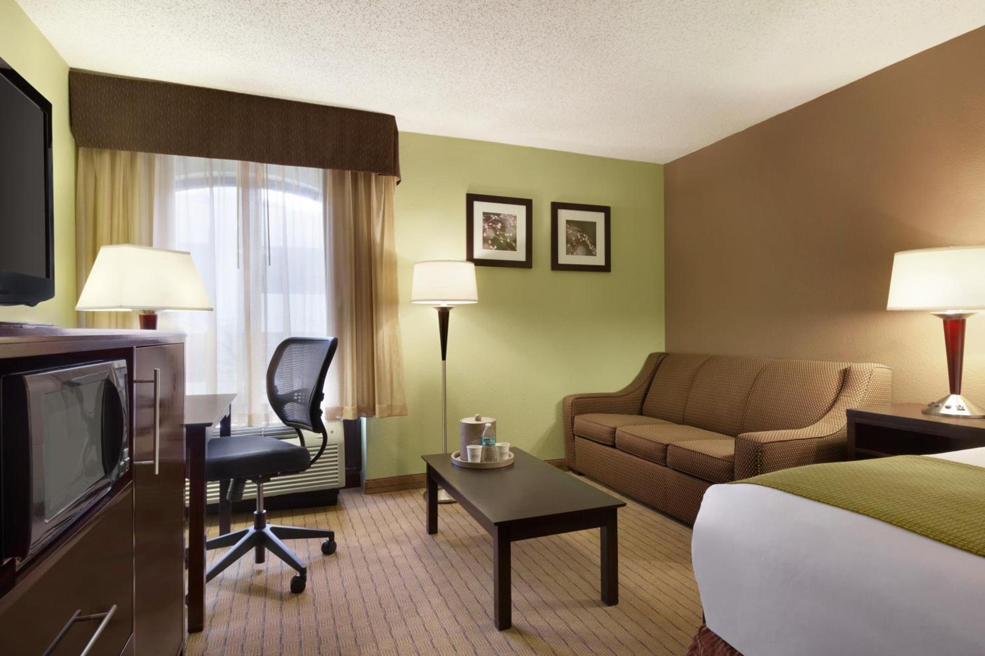 Days Inn by Wyndham Baltimore Inner Harbor photo 35