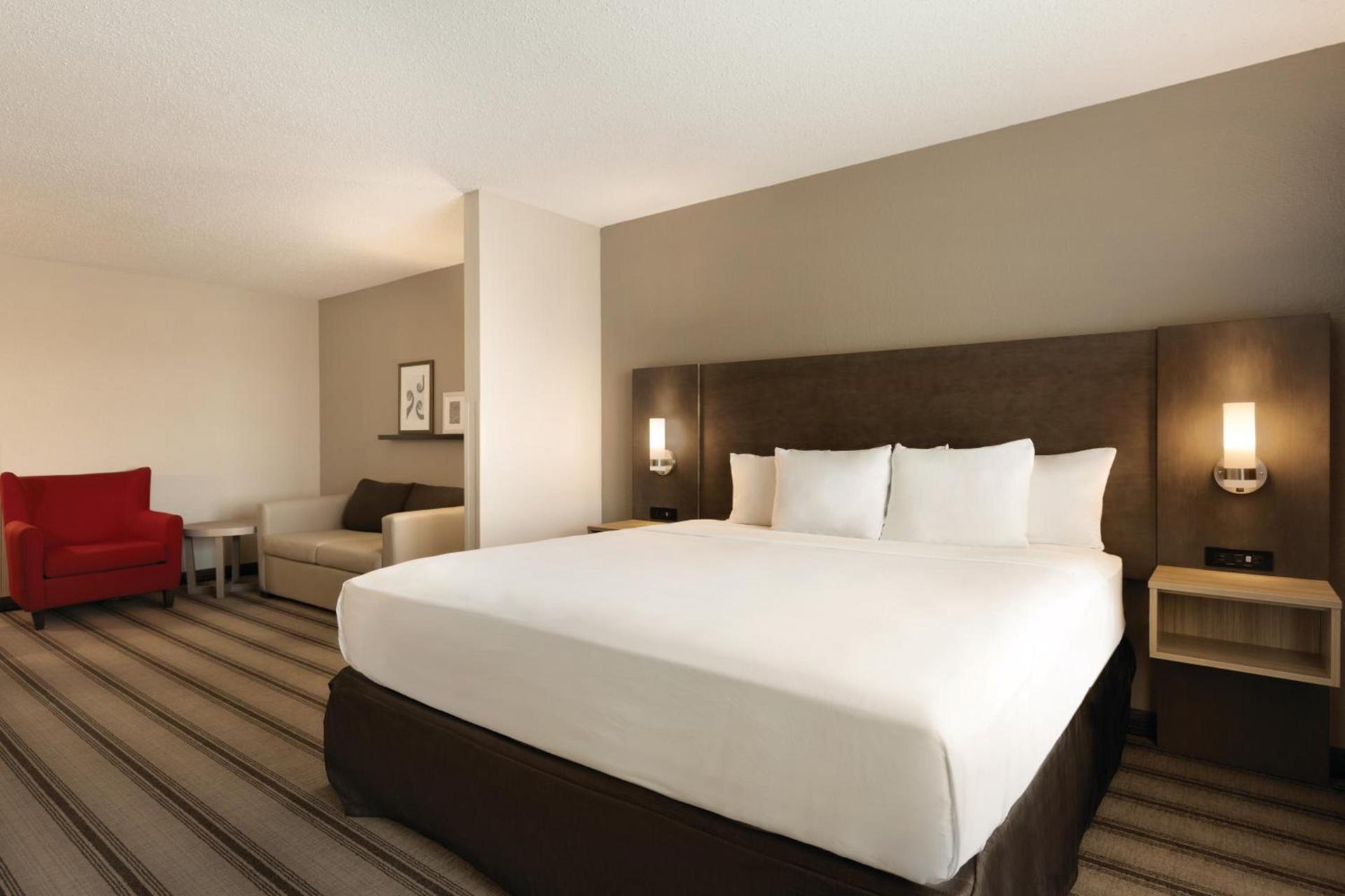 Country Inn & Suites by Radisson, Indianapolis Airport South, IN photo 21