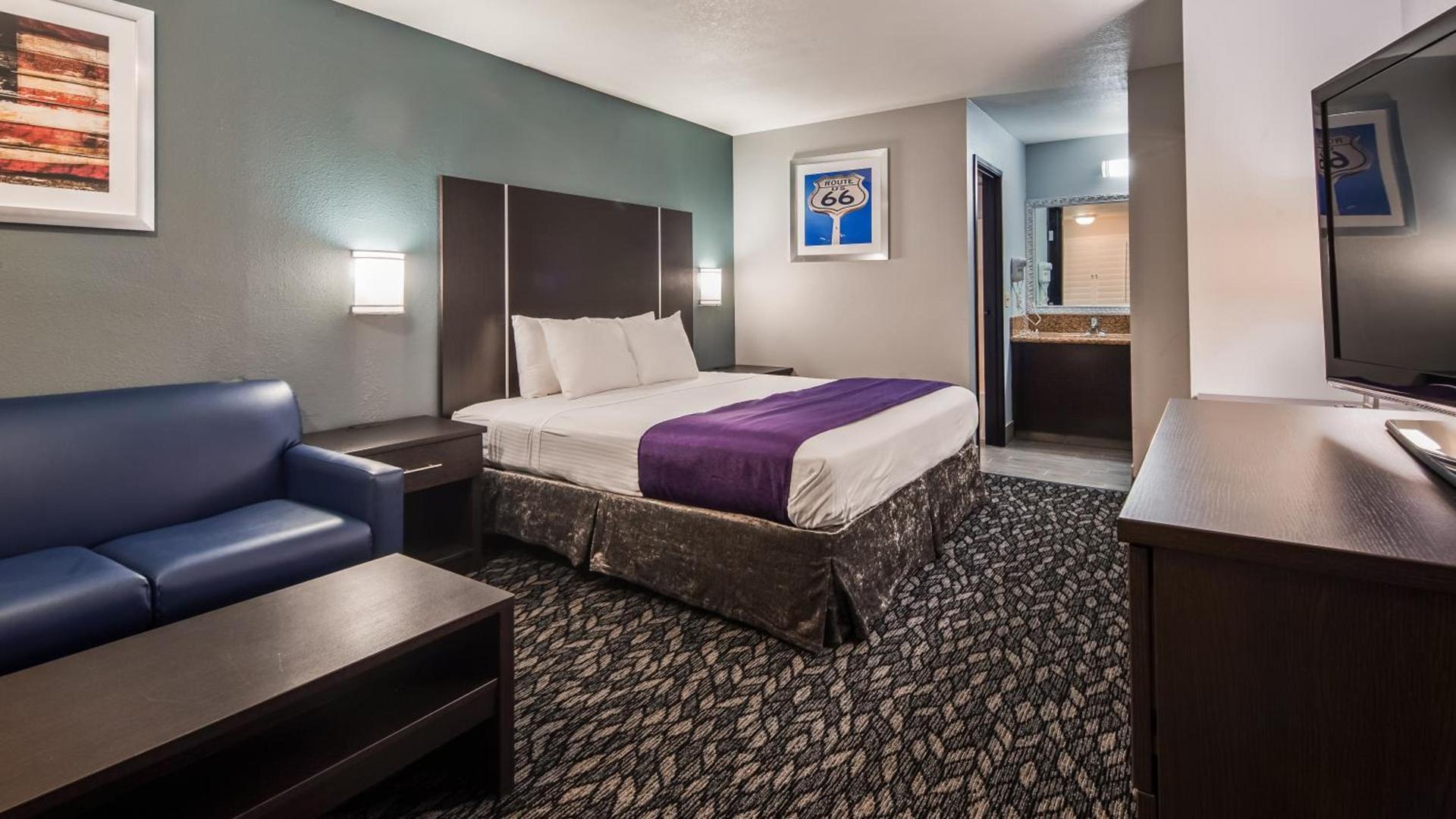 Best Western Desert Villa Inn photo 4