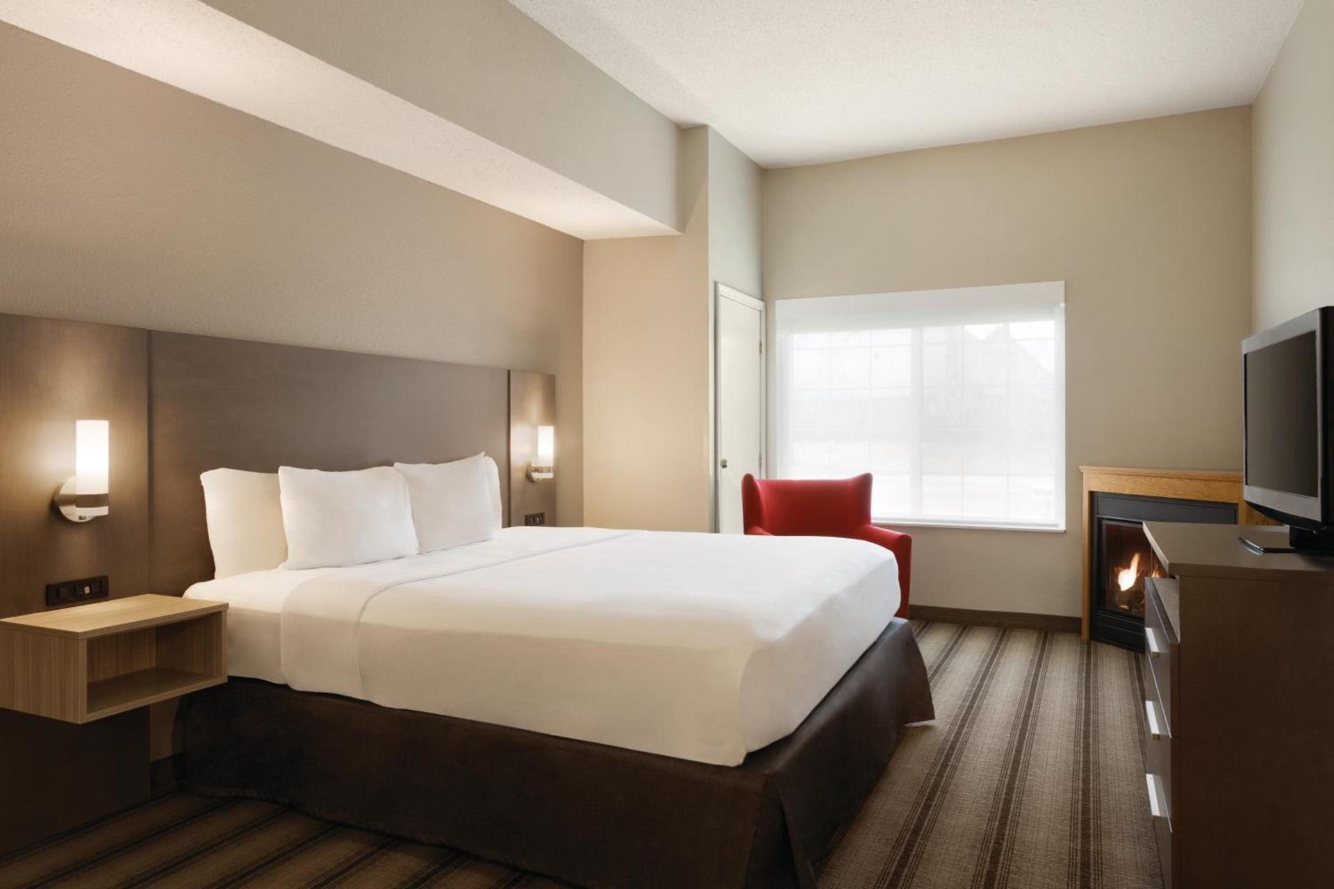 Country Inn & Suites by Radisson, Indianapolis Airport South, IN photo 27