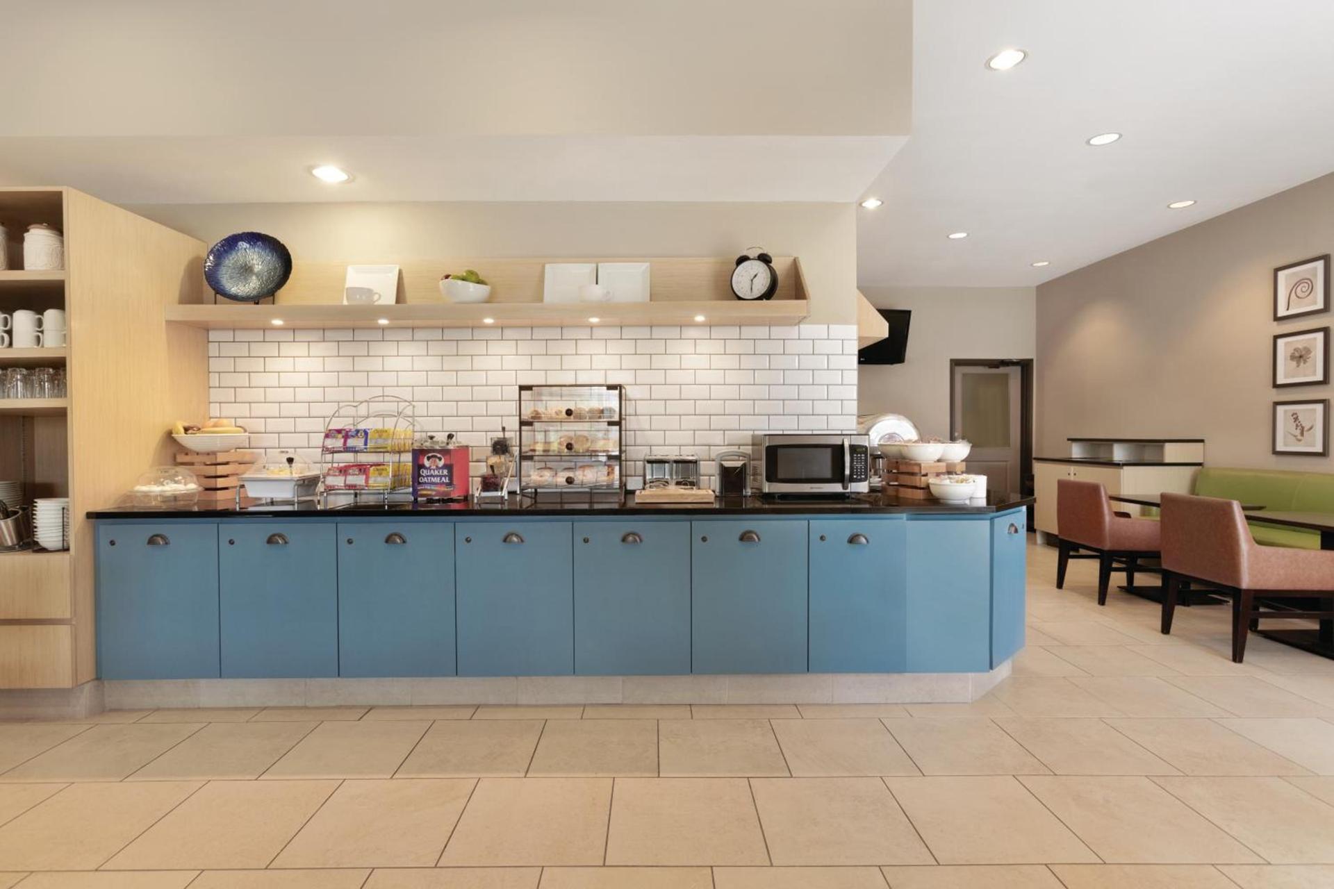 Country Inn & Suites by Radisson, Indianapolis Airport South, IN photo 15