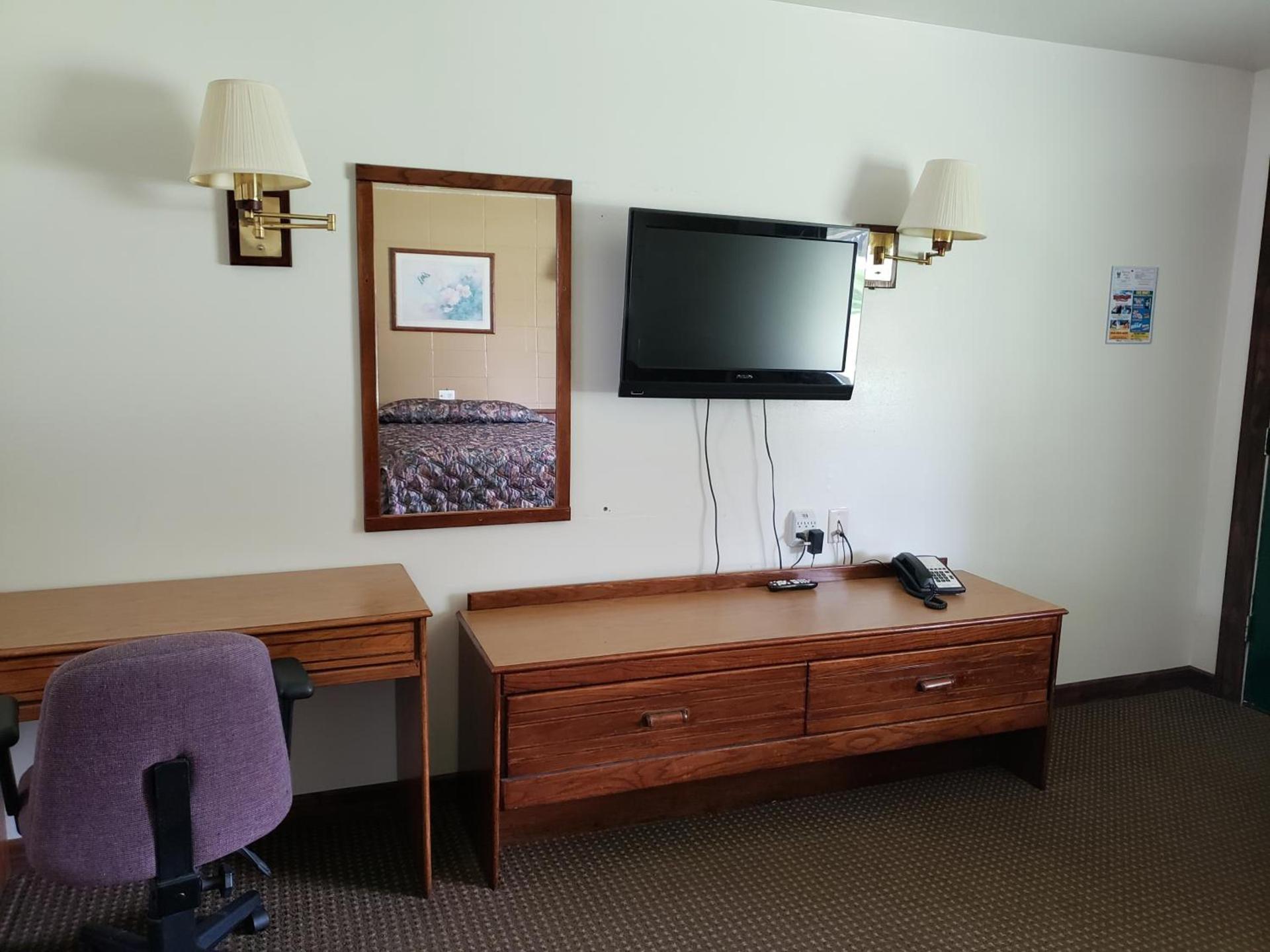 Spinning Wheel Motel photo 19