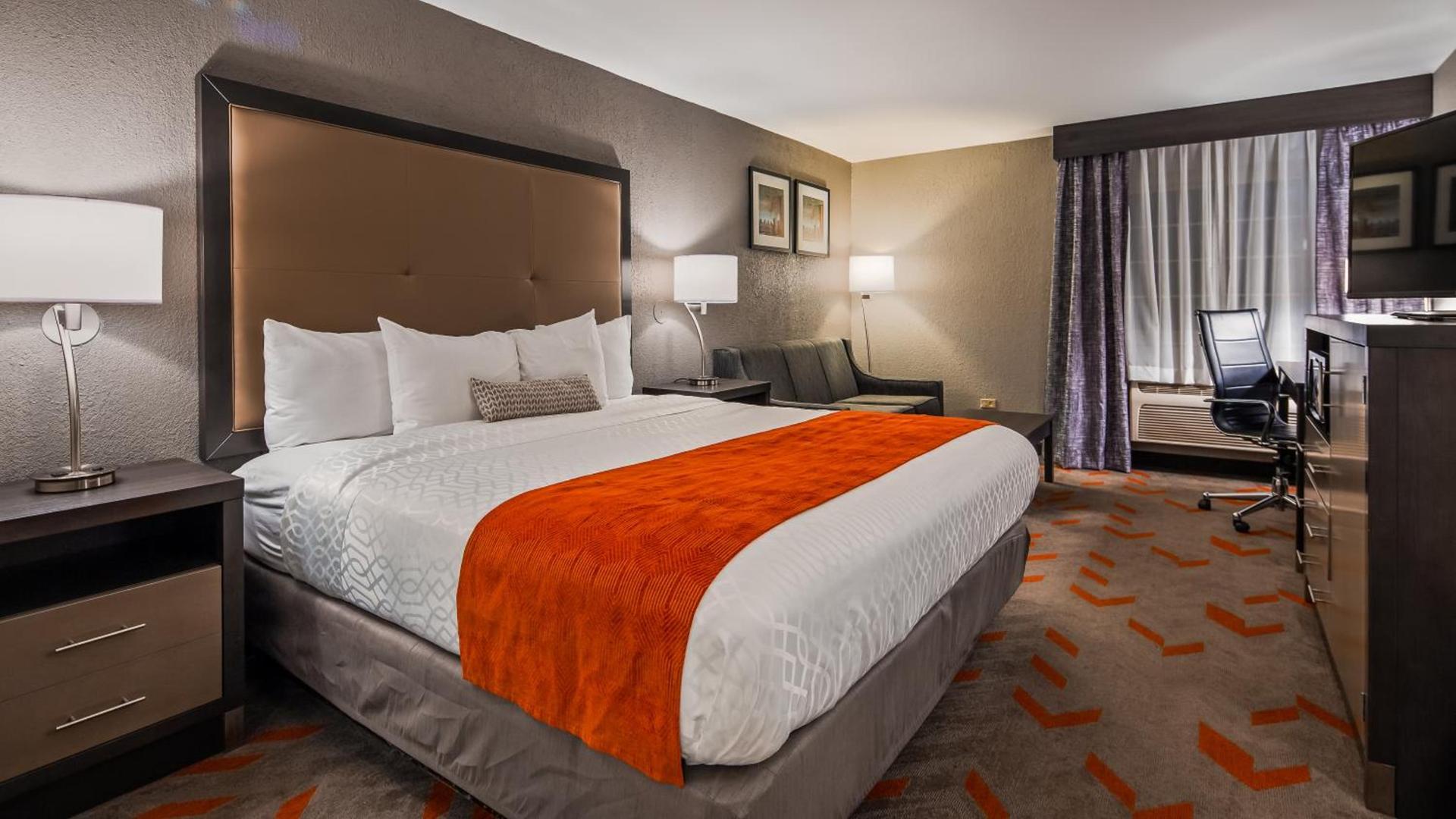 Best Western Plus North Joliet photo 2
