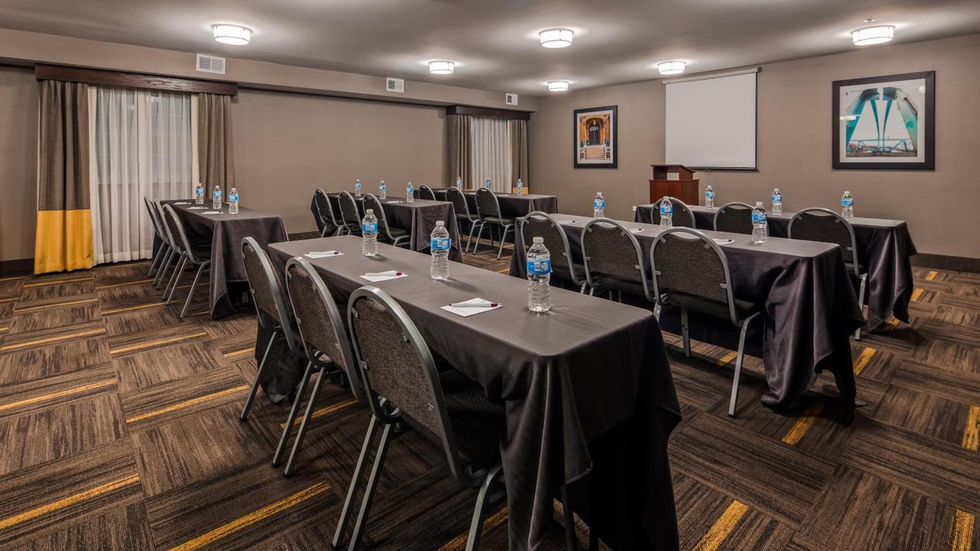 Best Western Plus North Joliet photo 15