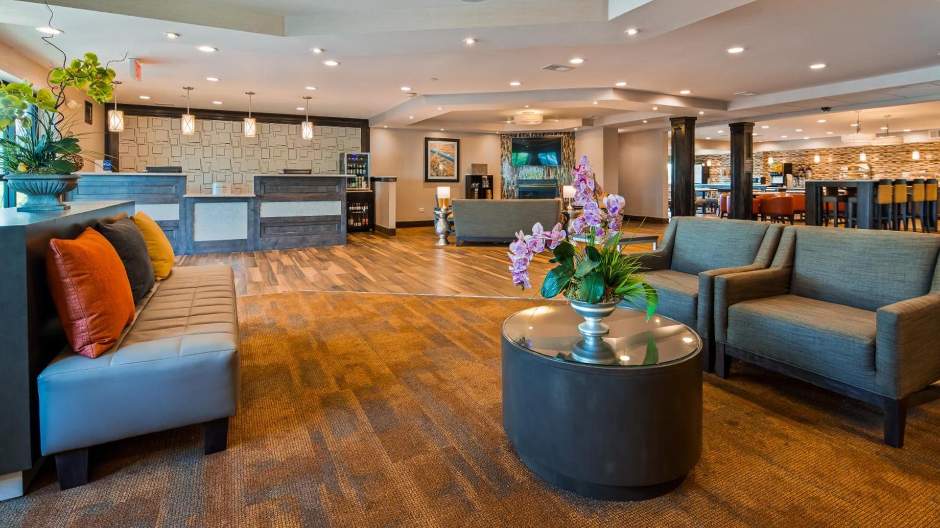 Best Western Plus North Joliet photo 3