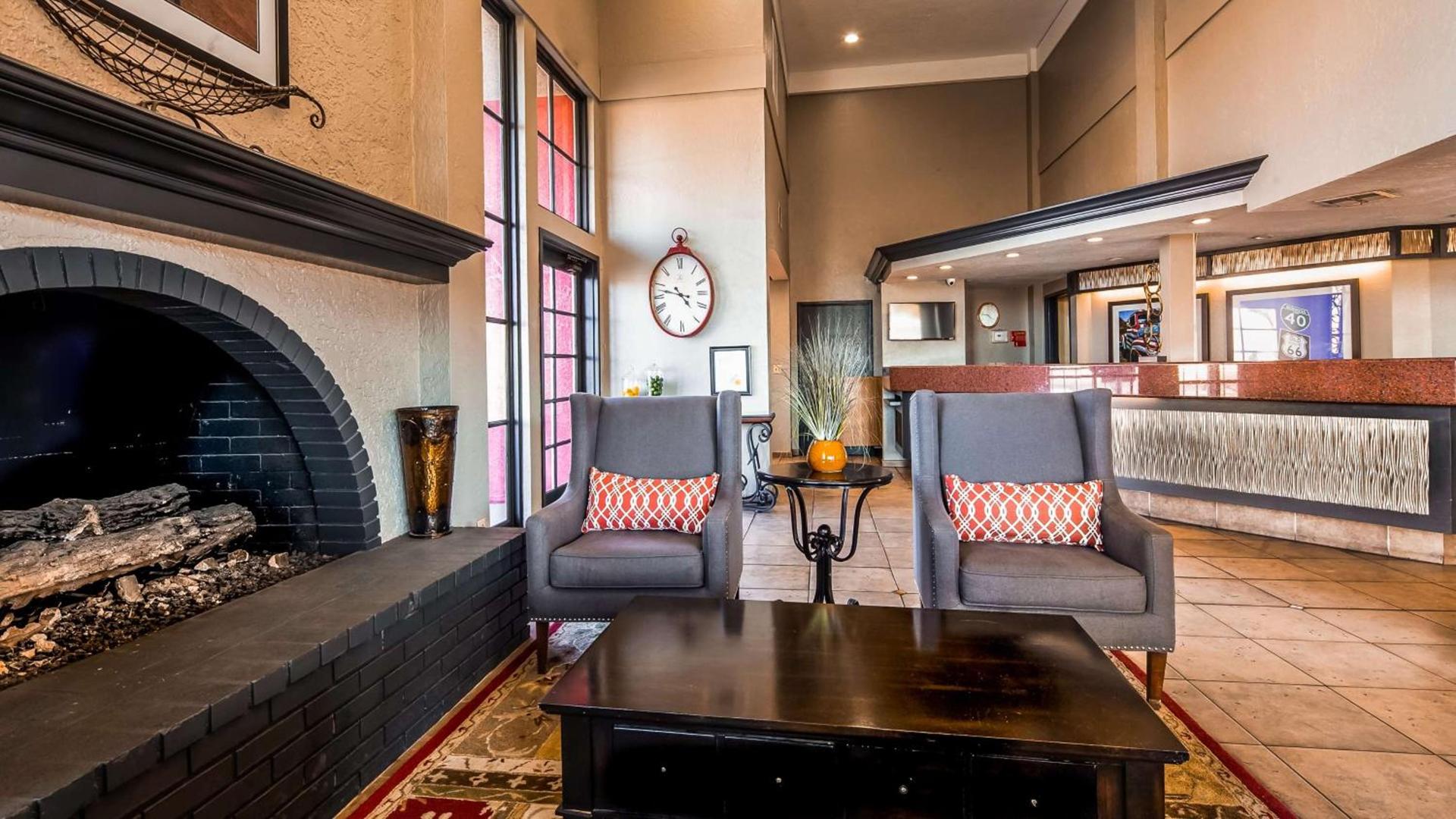 Best Western Desert Villa Inn photo 3