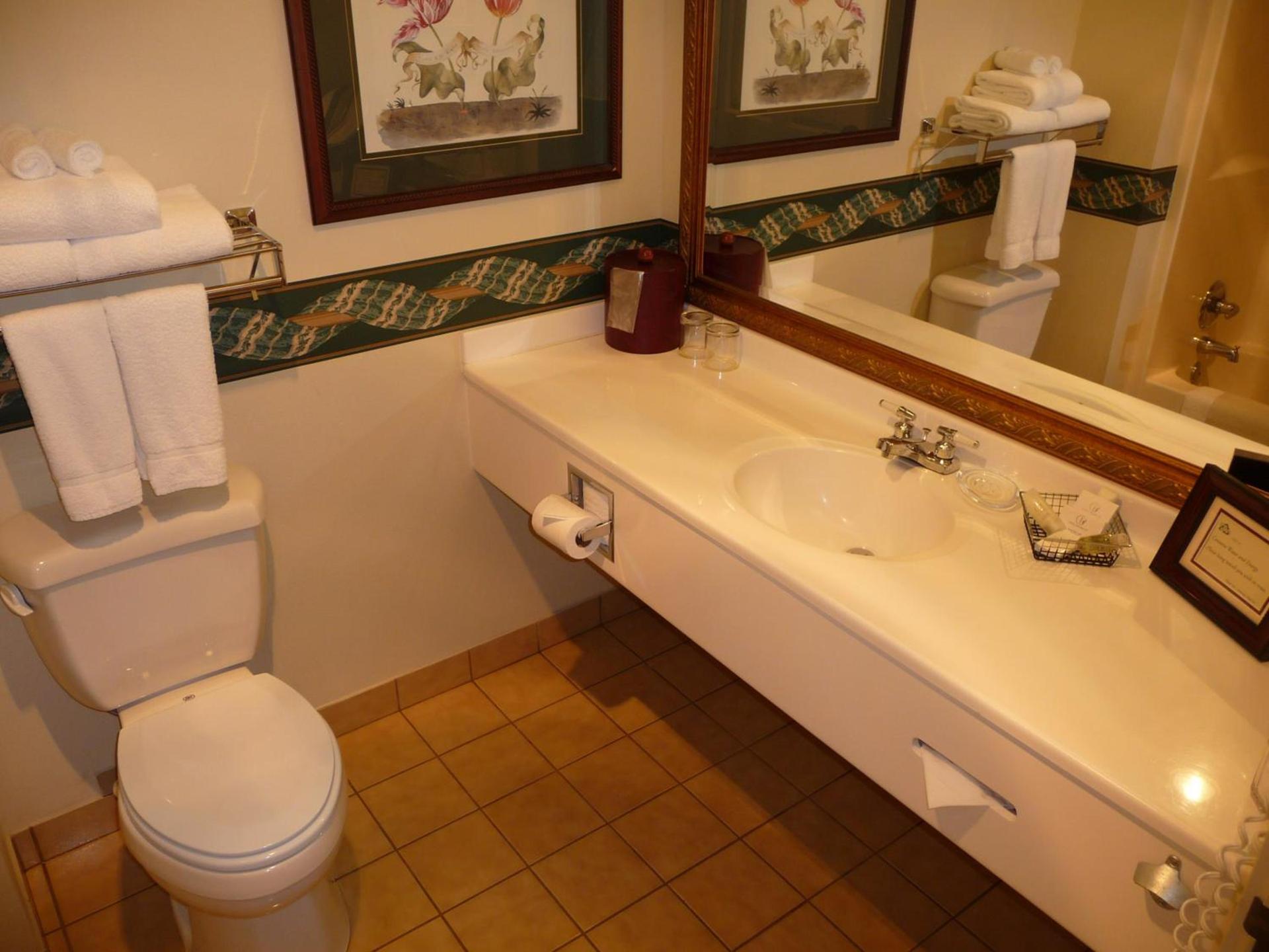 Fairhaven Village Inn photo 16