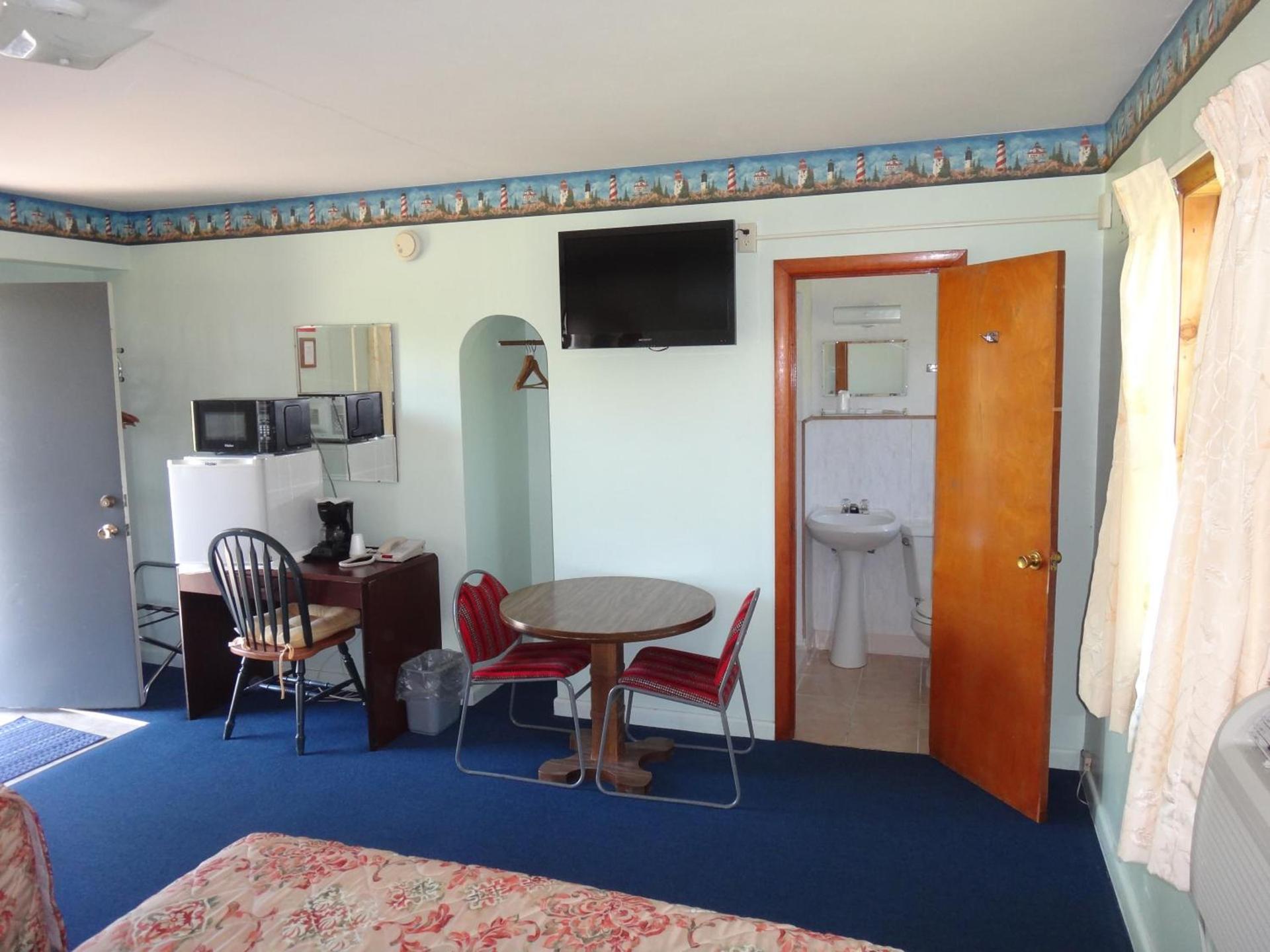 Pine Ridge Motel photo 48