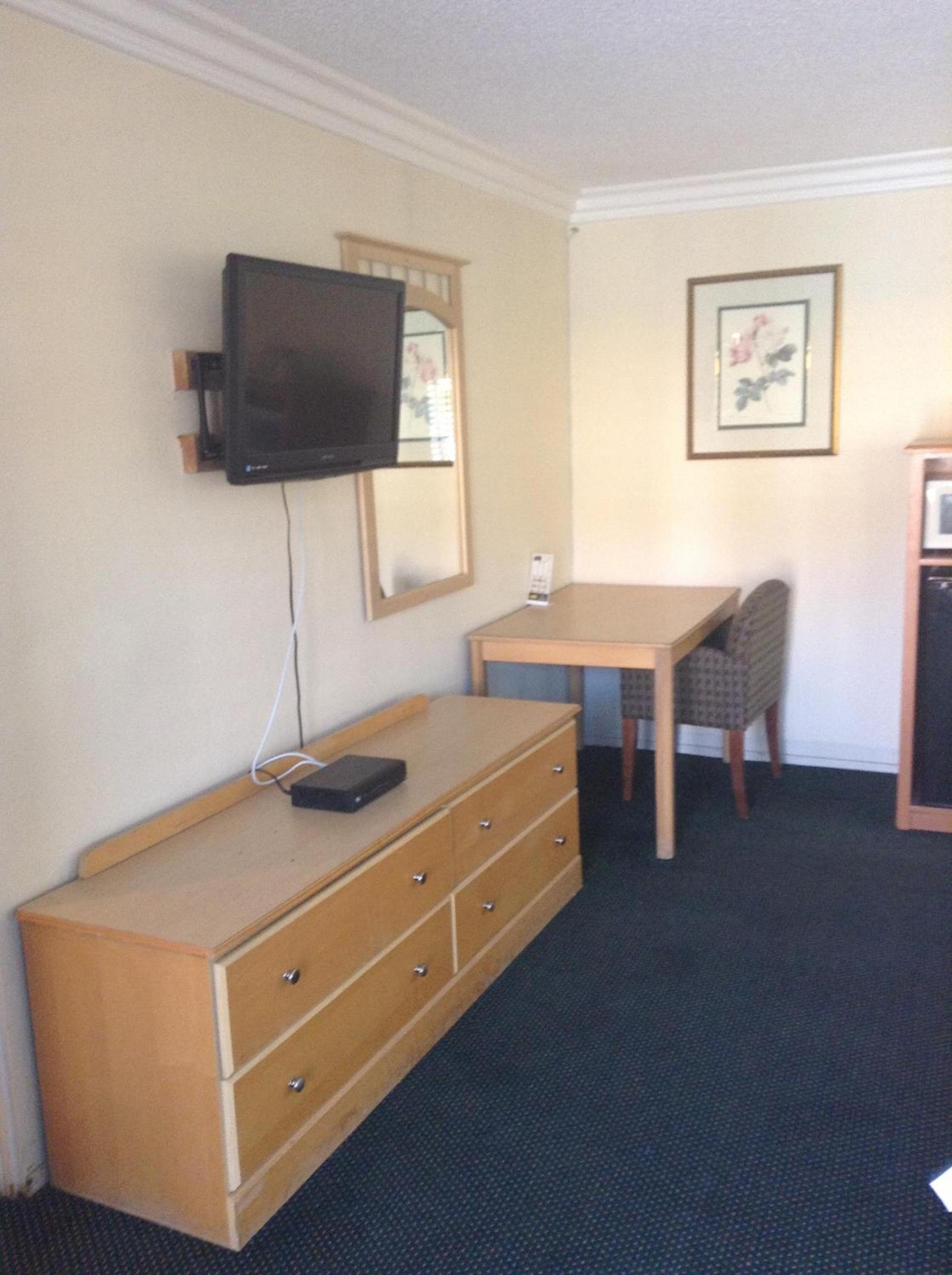 Big A Motel & Suites Near Disneyland Orange County photo 8