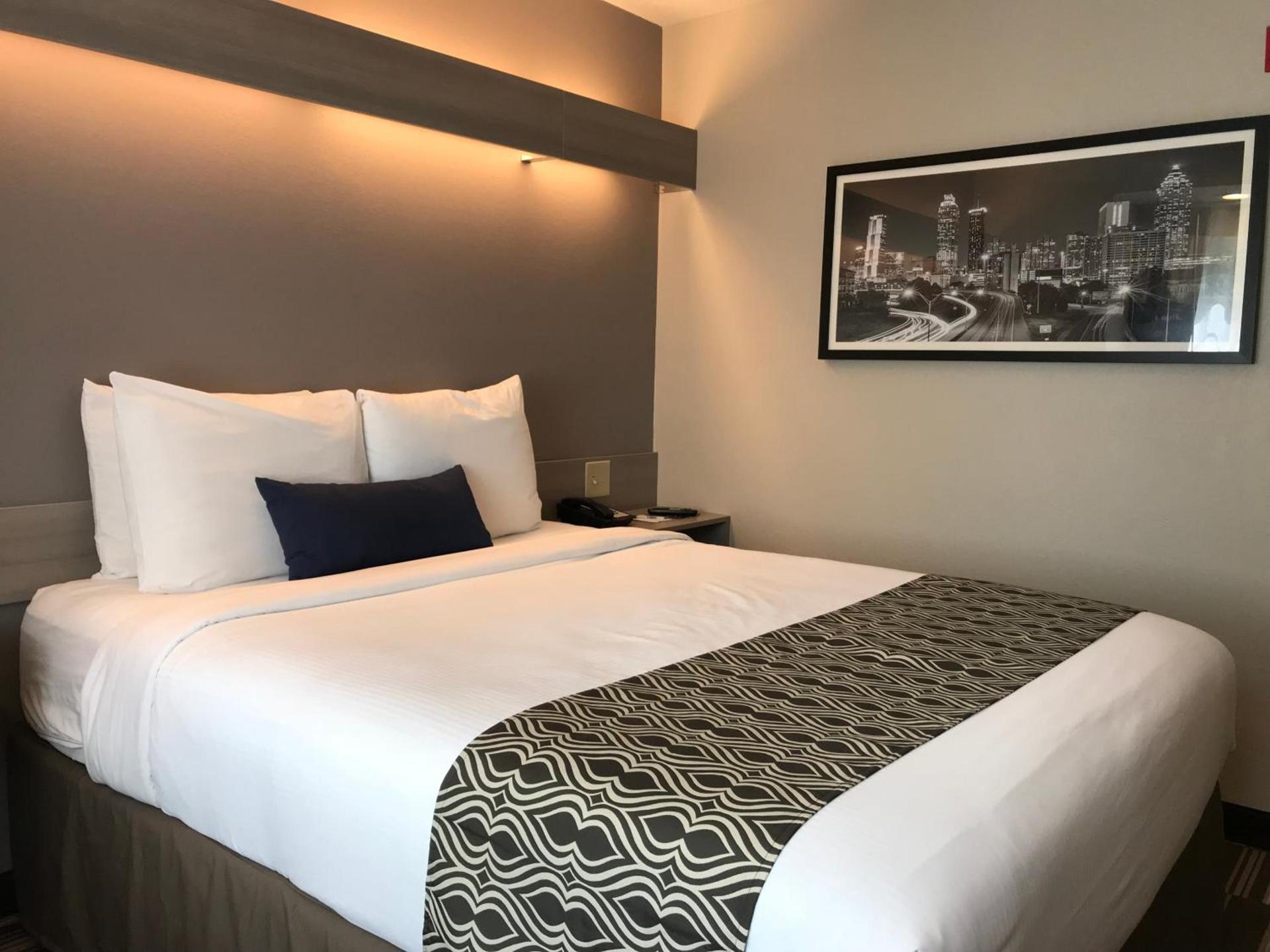Microtel Inn & Suites by Wyndham Atlanta Buckhead Area photo 24
