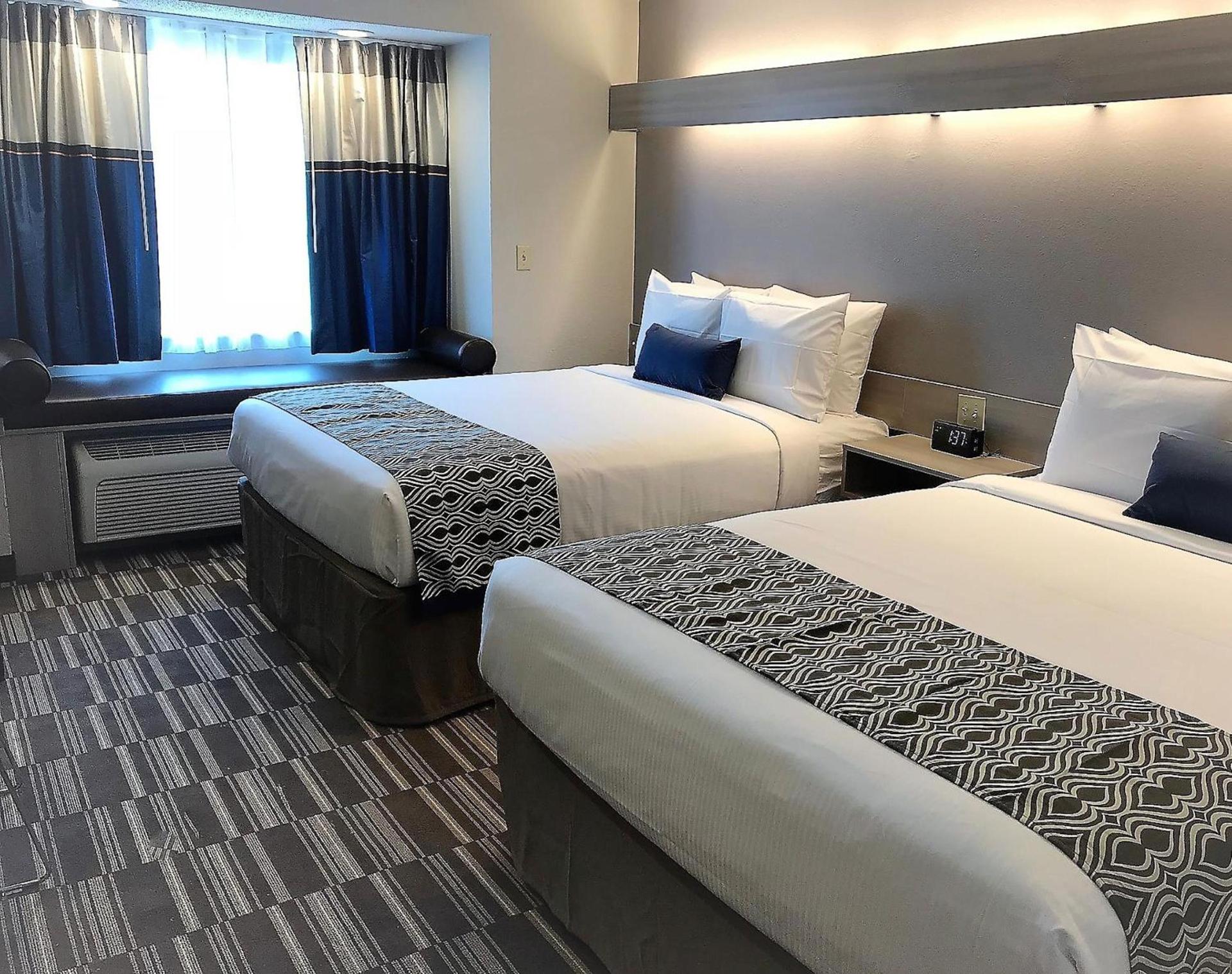 Microtel Inn & Suites by Wyndham Atlanta Buckhead Area photo 35