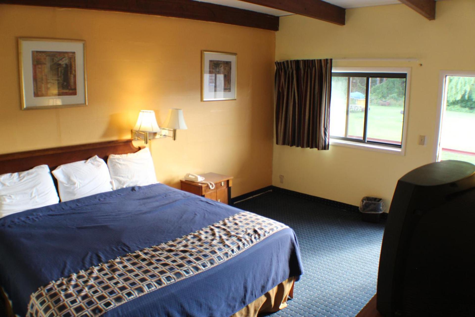 Americas Best Value Inn Geneva photo 40